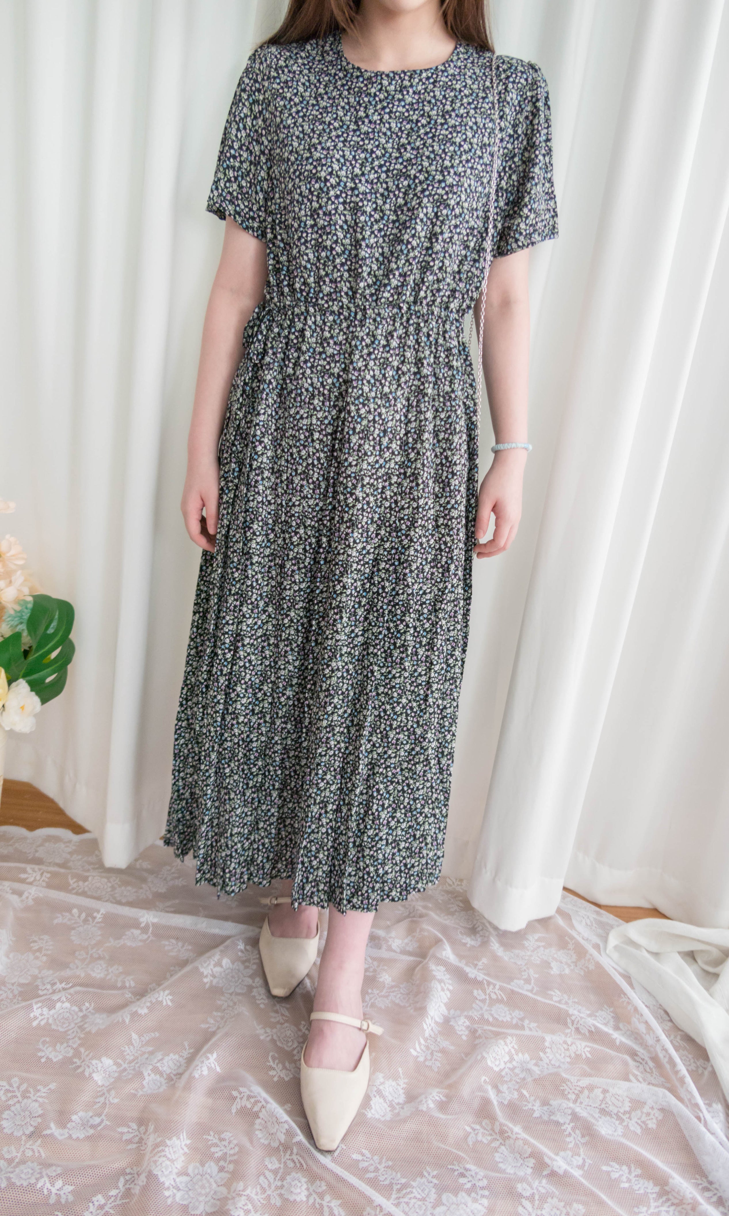 Blackberry 黑梅子彩花側蝴蝶腰下百褶傘裙, Dress/ DS9319