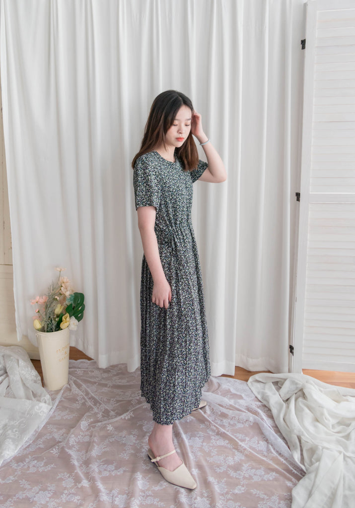 Blackberry 黑梅子彩花側蝴蝶腰下百褶傘裙, Dress/ DS9319