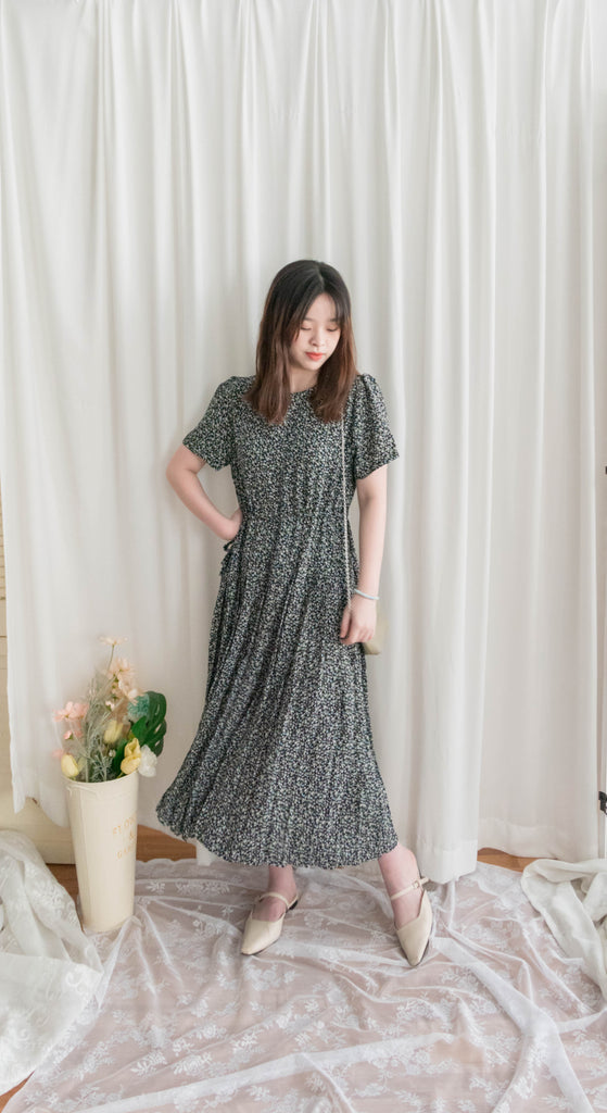 Blackberry 黑梅子彩花側蝴蝶腰下百褶傘裙, Dress/ DS9319