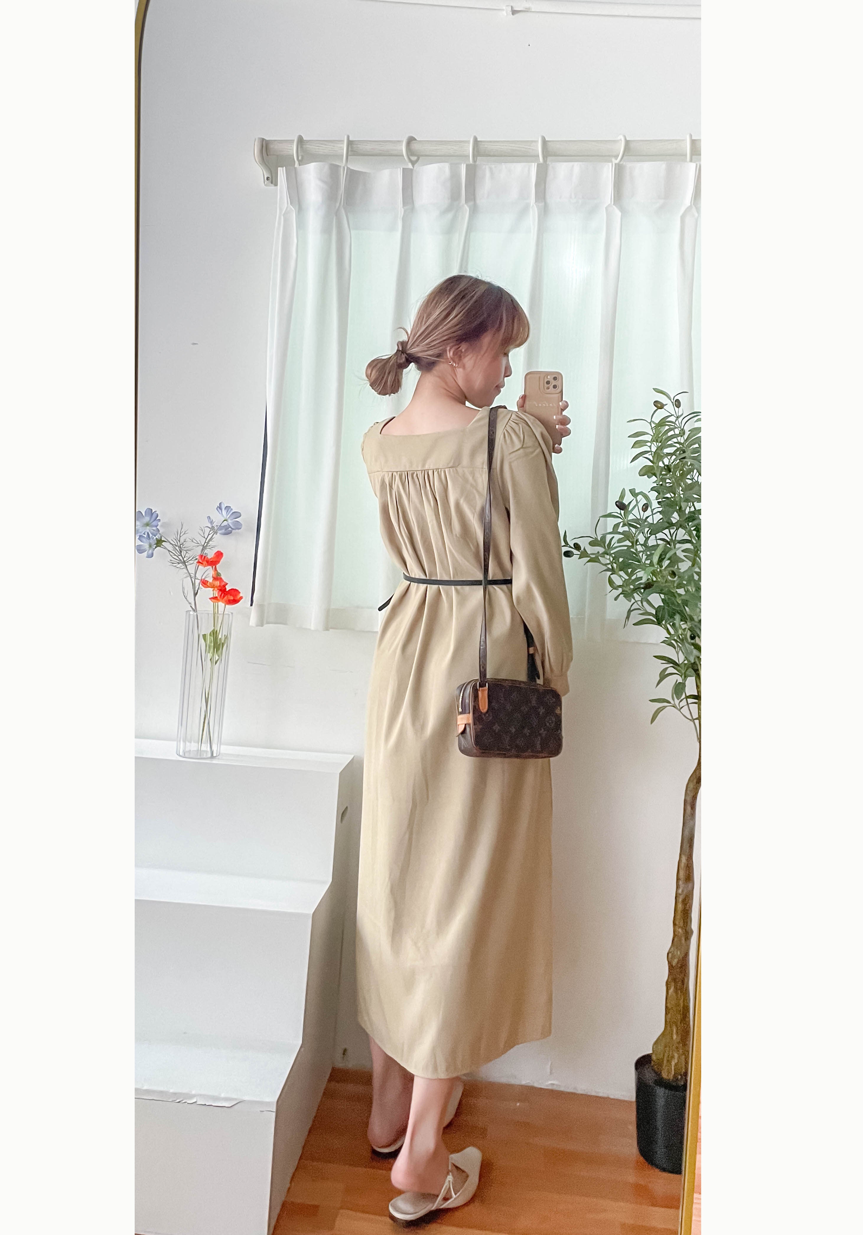Square Pleated 杏色前後方領車褶裙身口袋連身裙, Dress/ DS9365