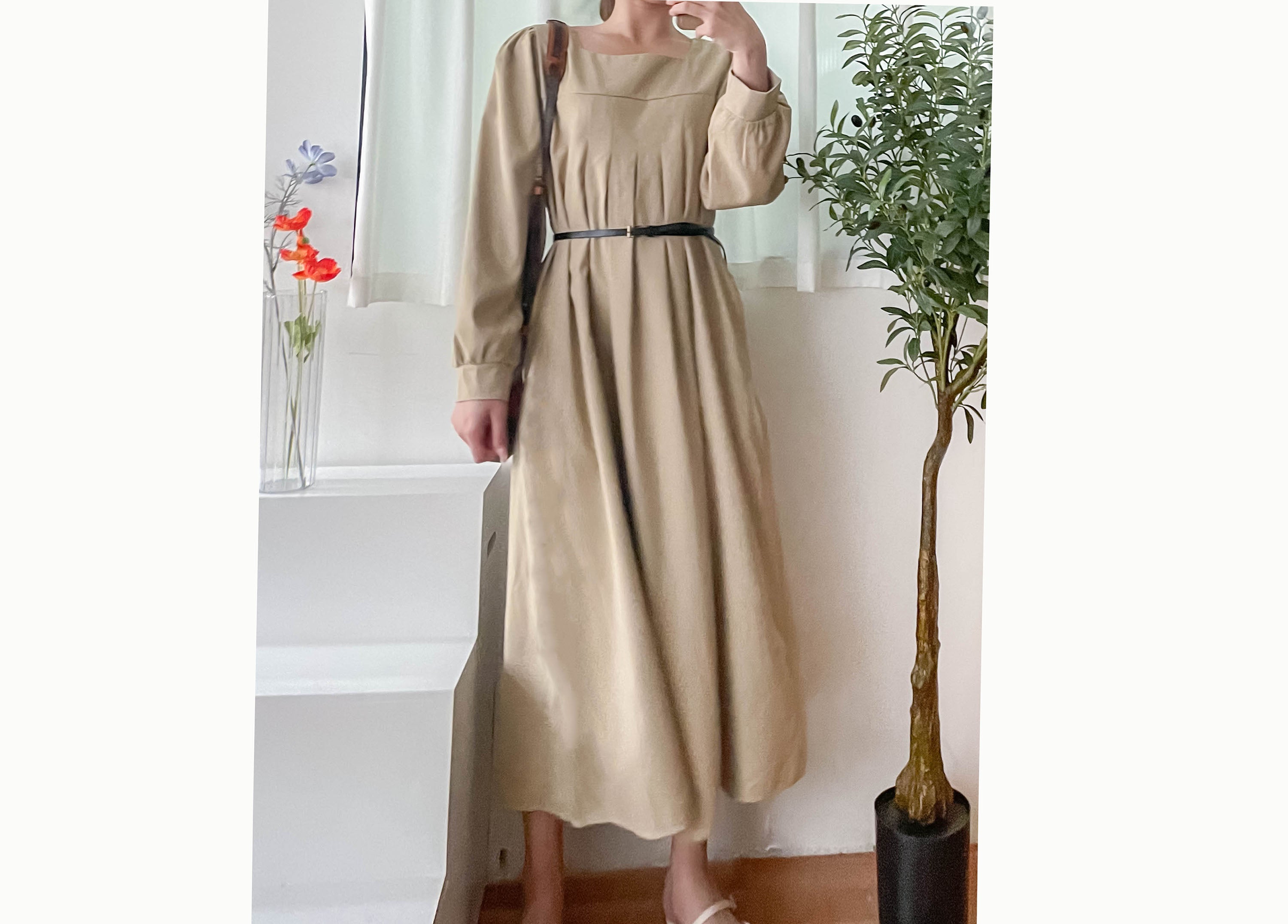 Square Pleated 杏色前後方領車褶裙身口袋連身裙, Dress/ DS9365