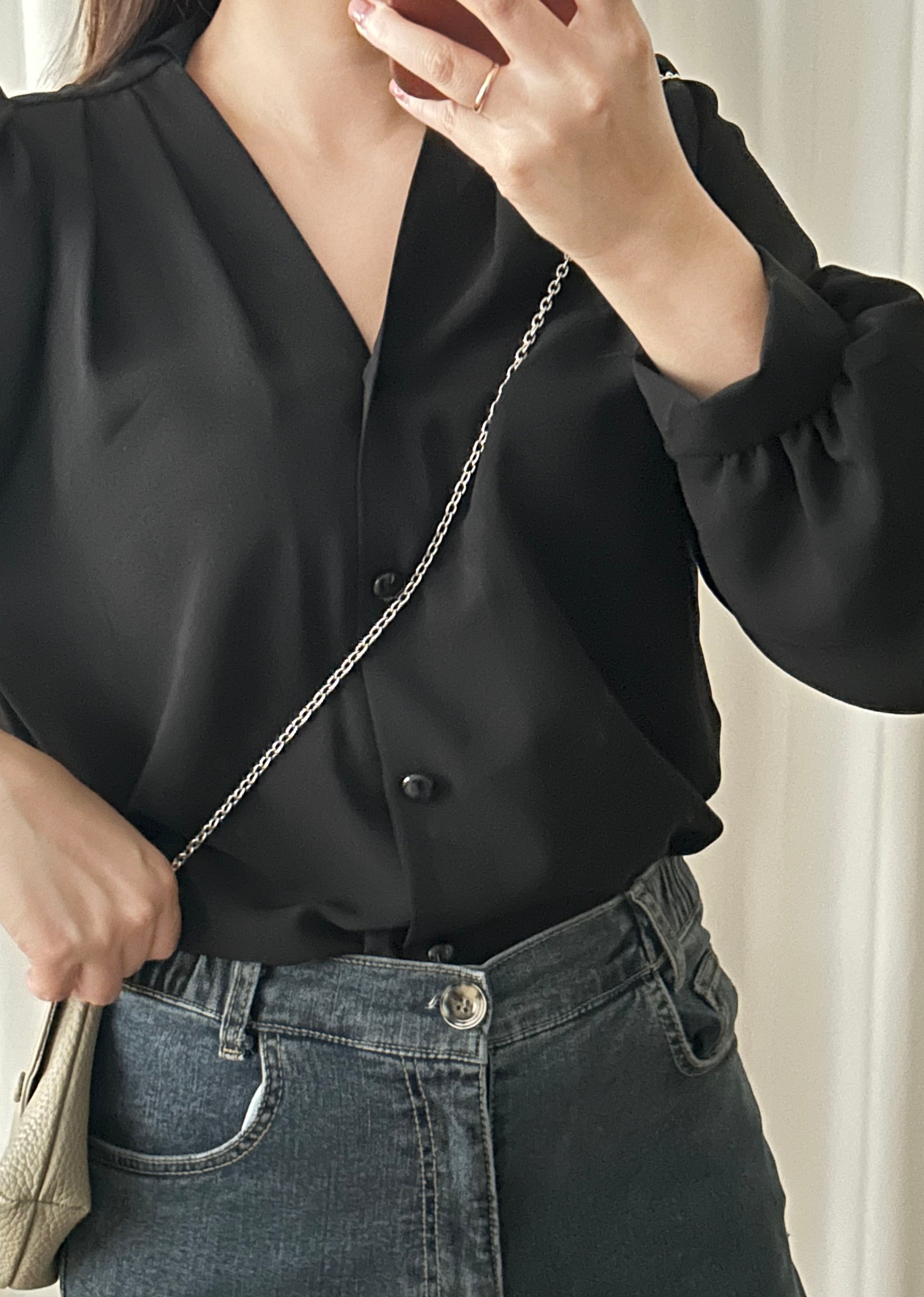 V Pleated 不透膚通透鈕扣質感雪紡, Blouse/ BU8965