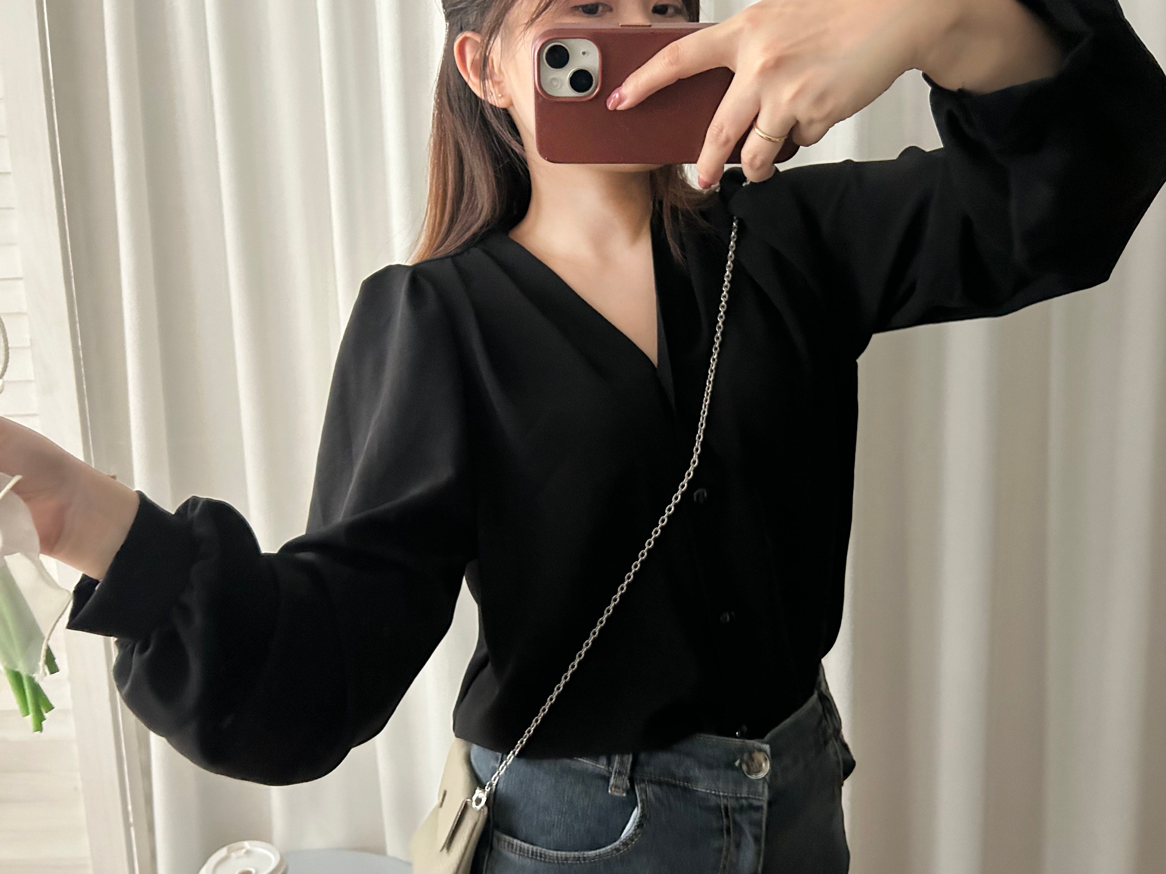 V Pleated 不透膚通透鈕扣質感雪紡, Blouse/ BU8965