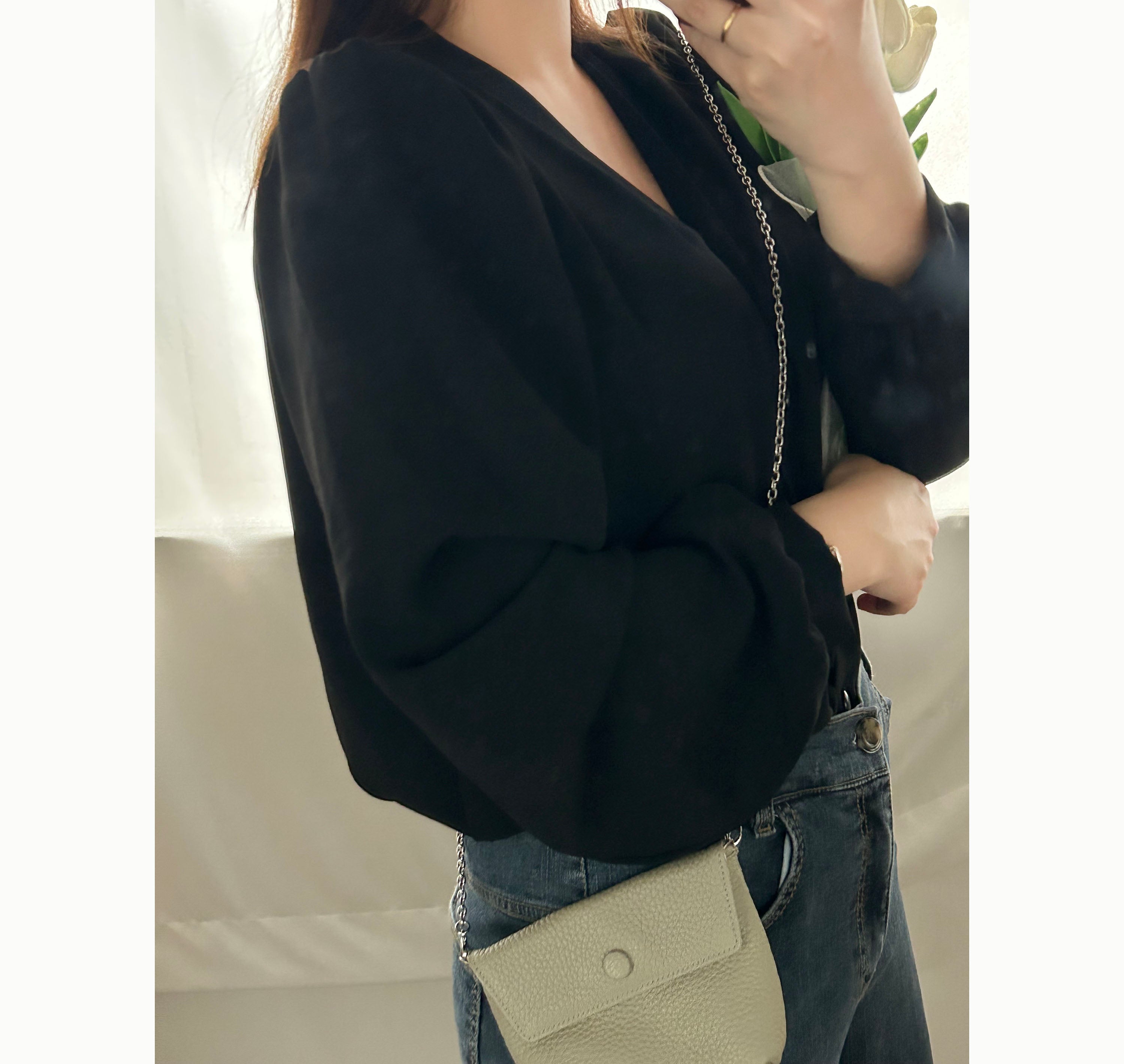 V Pleated 不透膚通透鈕扣質感雪紡, Blouse/ BU8965