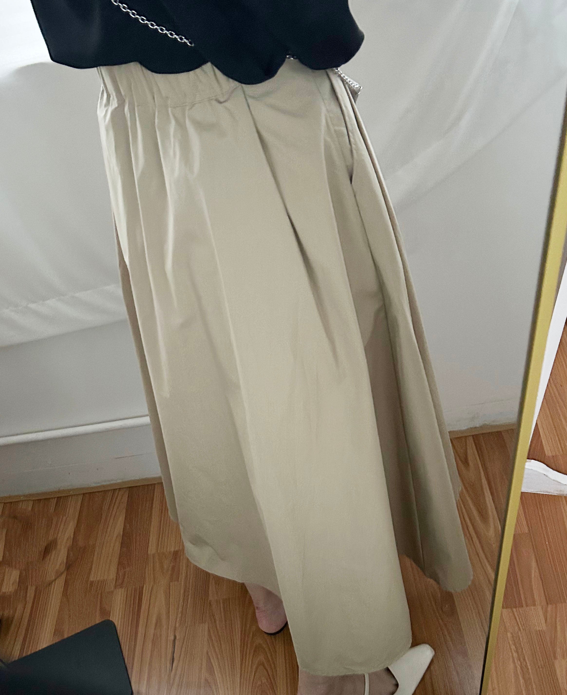Beige Flair 優雅隨性挺身杏色口袋傘裙, Skirt/ SK8730