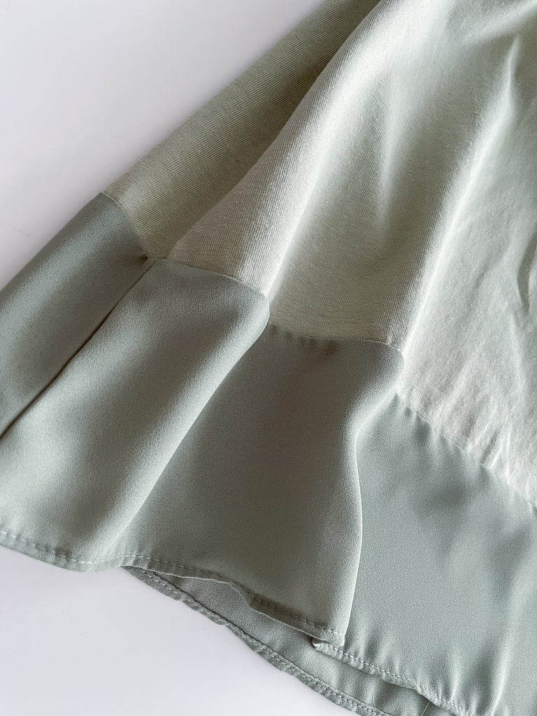 Chiffon End 雪紡衣尾微入膊傘形全袖, Blouse/ TP8855