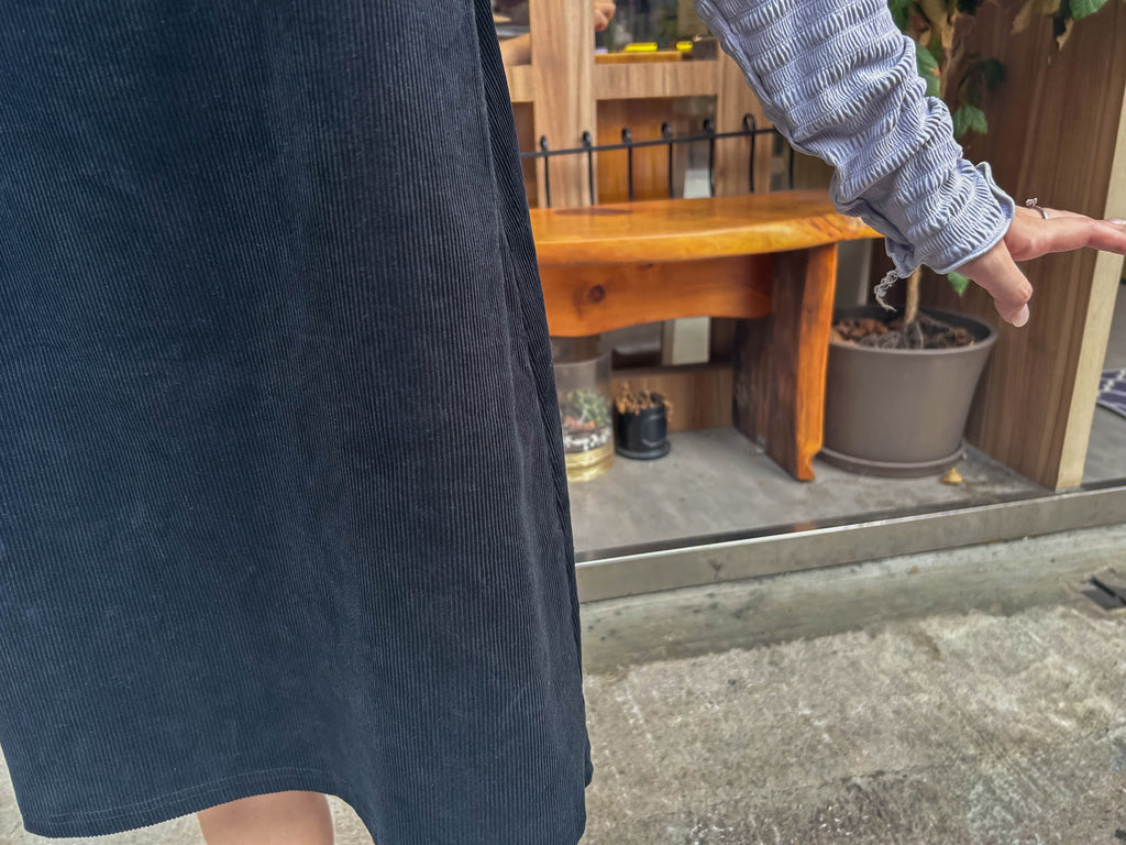 Jumpdress 黑色條紋登芯絨工人裙, Dress/ DS9334