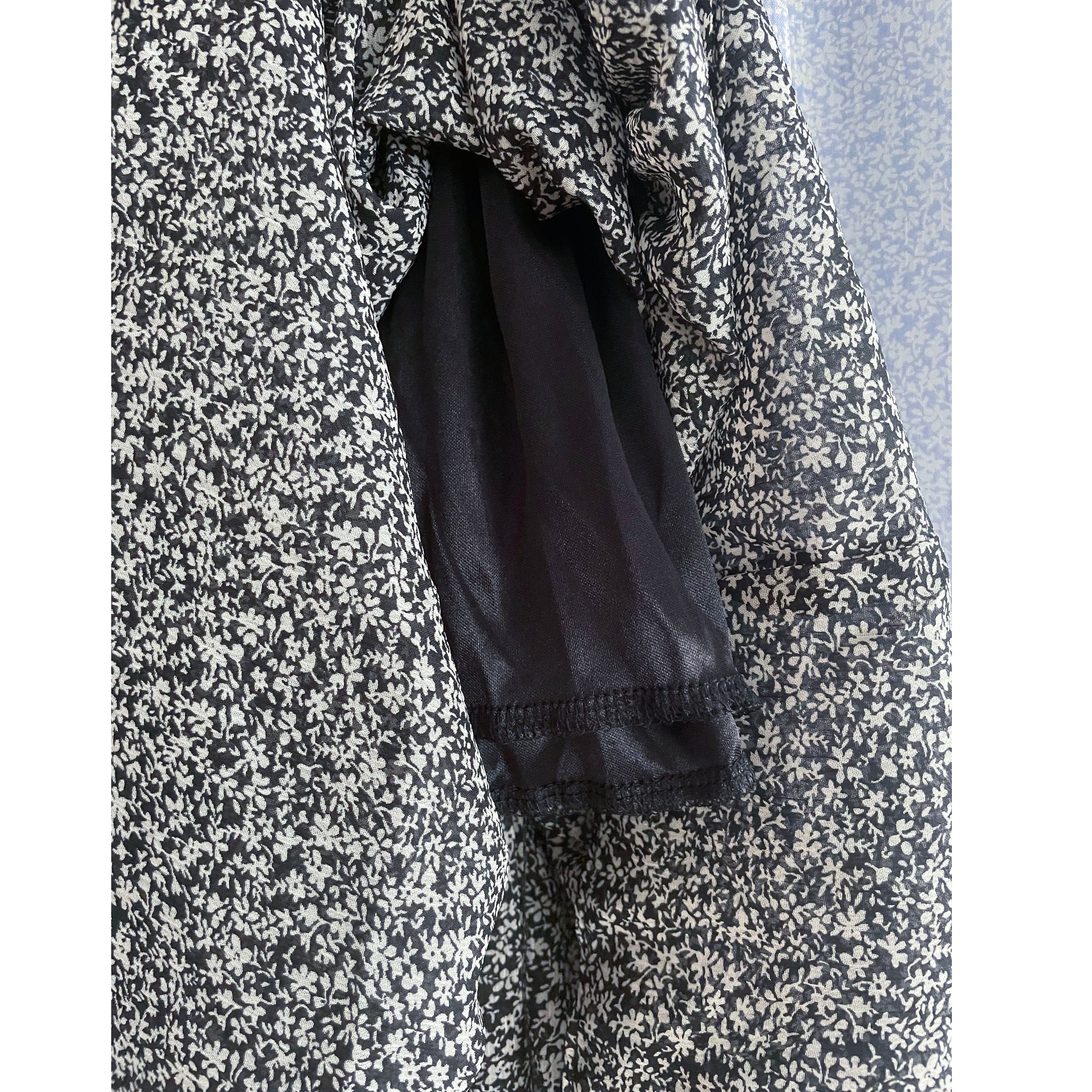 Chiffon Floral 低調白花傘型魚尾修腰半身裙, Skirt/ SK8709