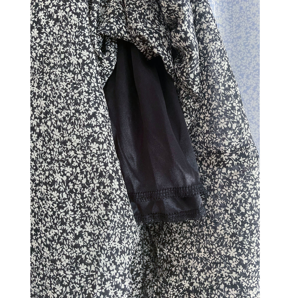 Chiffon Floral 低調白花傘型魚尾修腰半身裙, Skirt/ SK8709