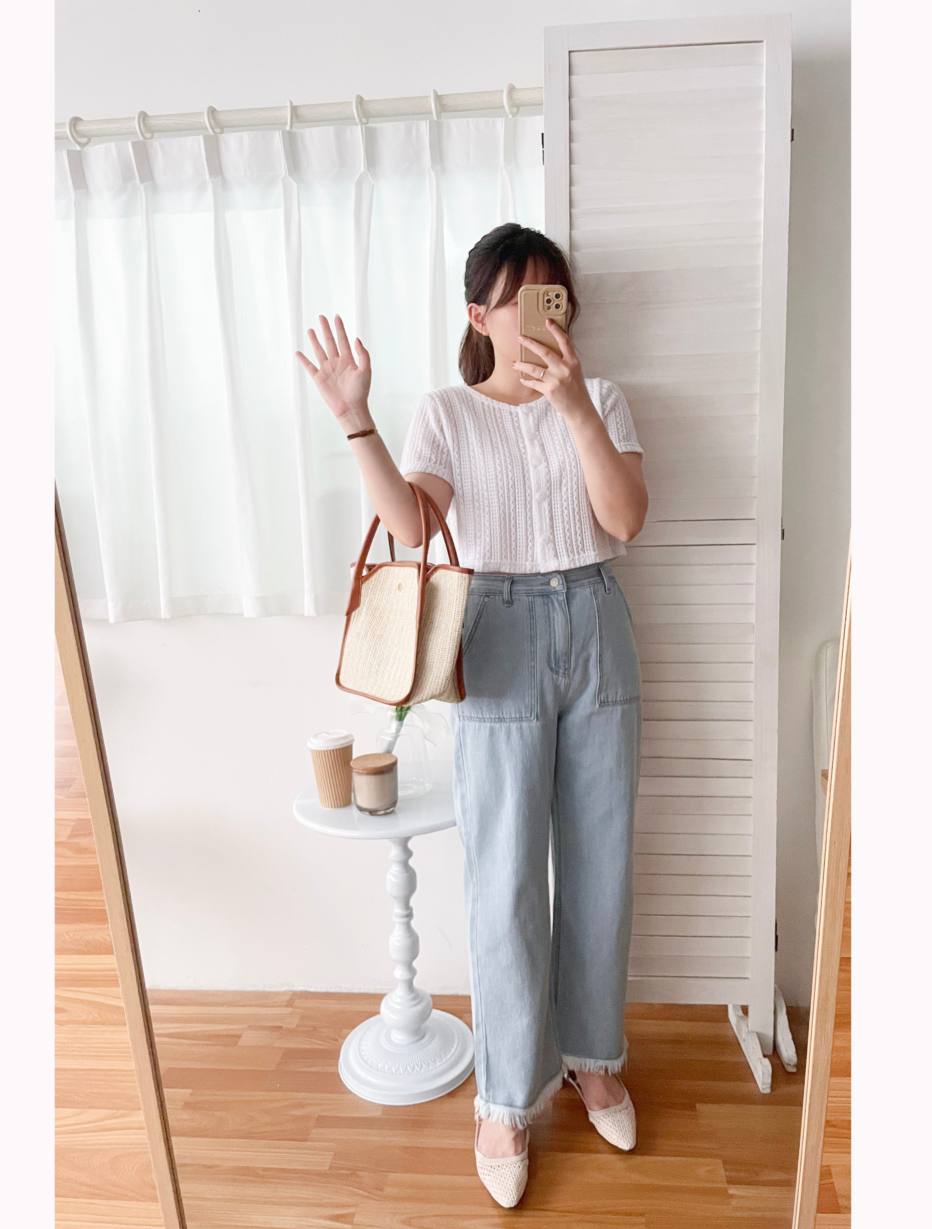 Hollow 幾何織紋排鈕扣百搭微短, Top or Outer/ TP8878 (black sold out)