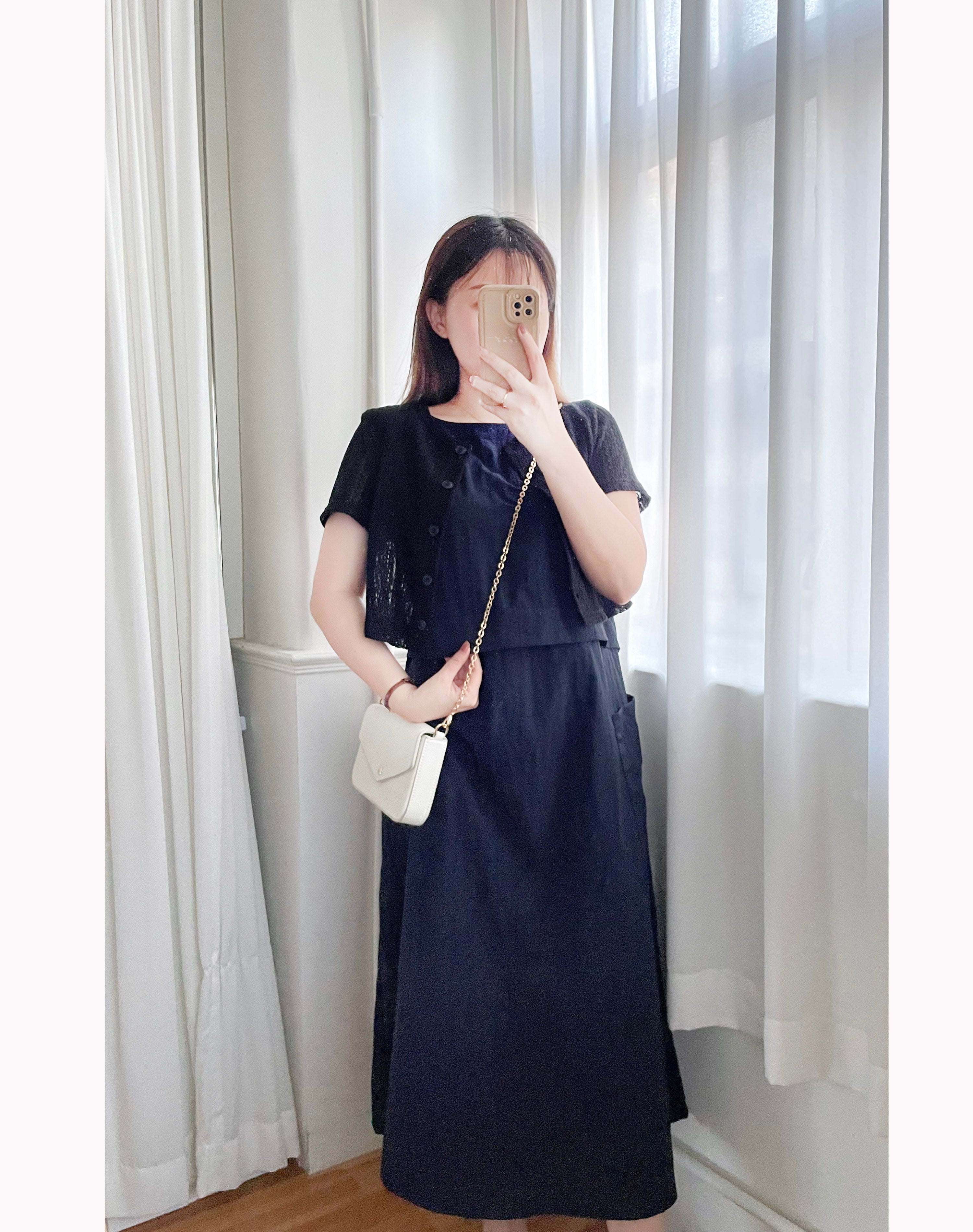 Hollow 幾何織紋排鈕扣百搭微短, Top or Outer/ TP8878 (black sold out)