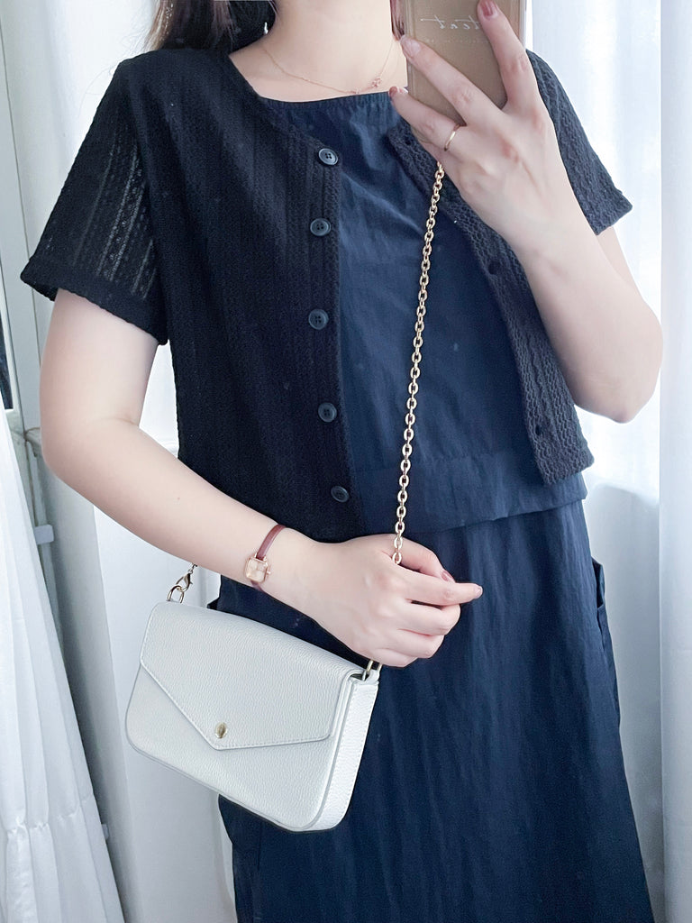 Hollow 幾何織紋排鈕扣百搭微短, Top or Outer/ TP8878 (black sold out)
