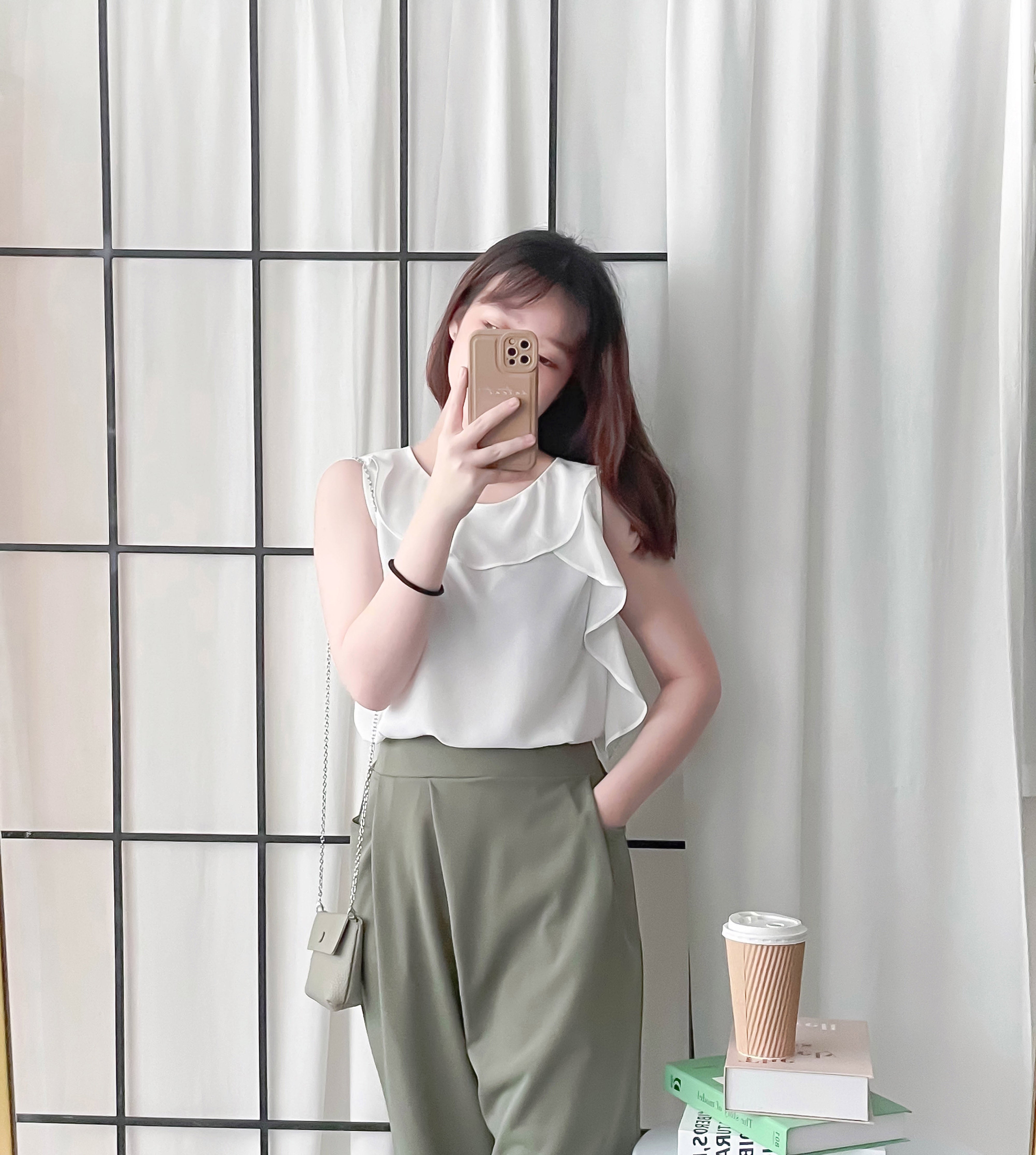 Side Ruffle 素色氣質雪紡垂感荷葉無袖, Blouse/ BU8954 (white sold out)