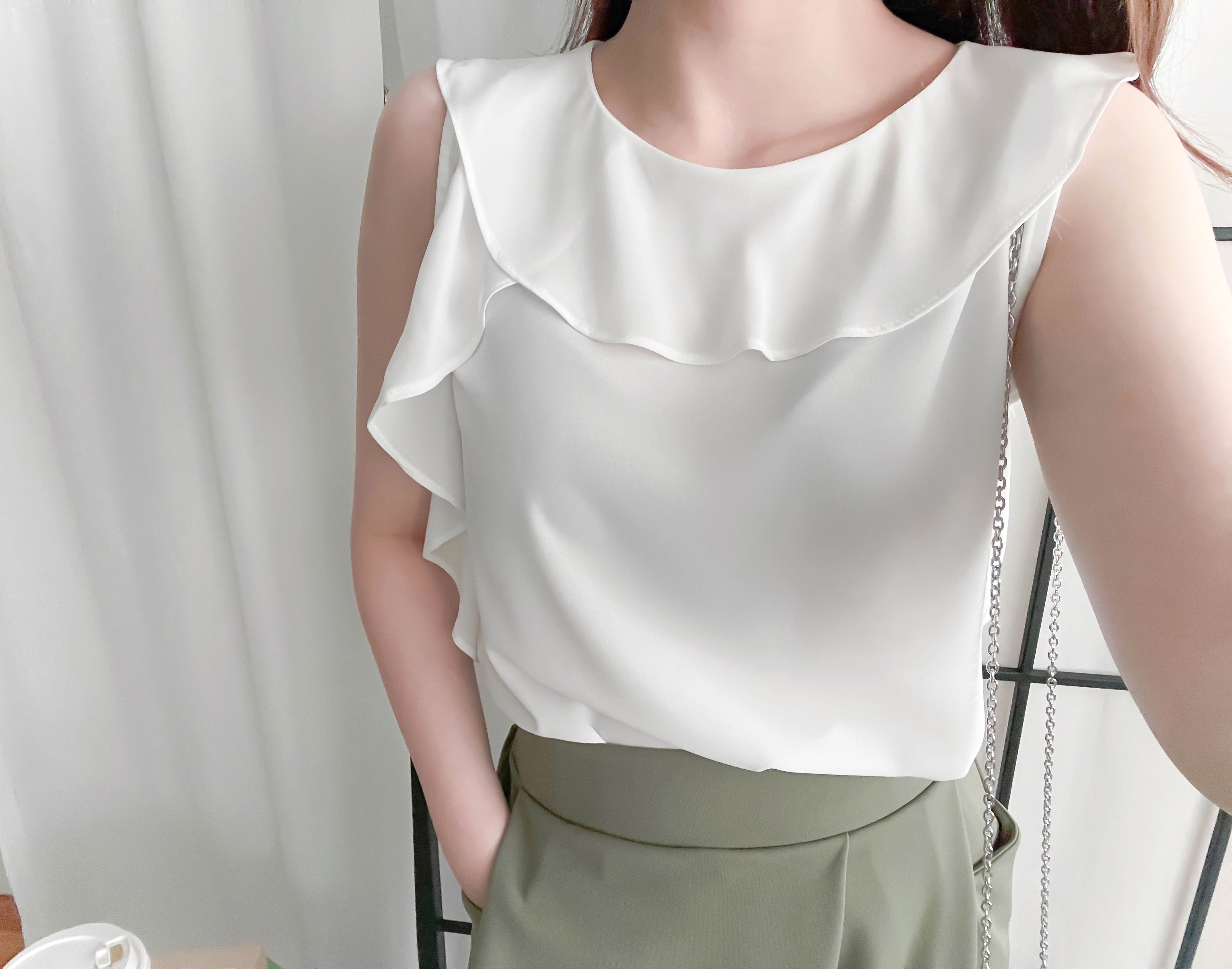 Side Ruffle 素色氣質雪紡垂感荷葉無袖, Blouse/ BU8954 (white sold out)