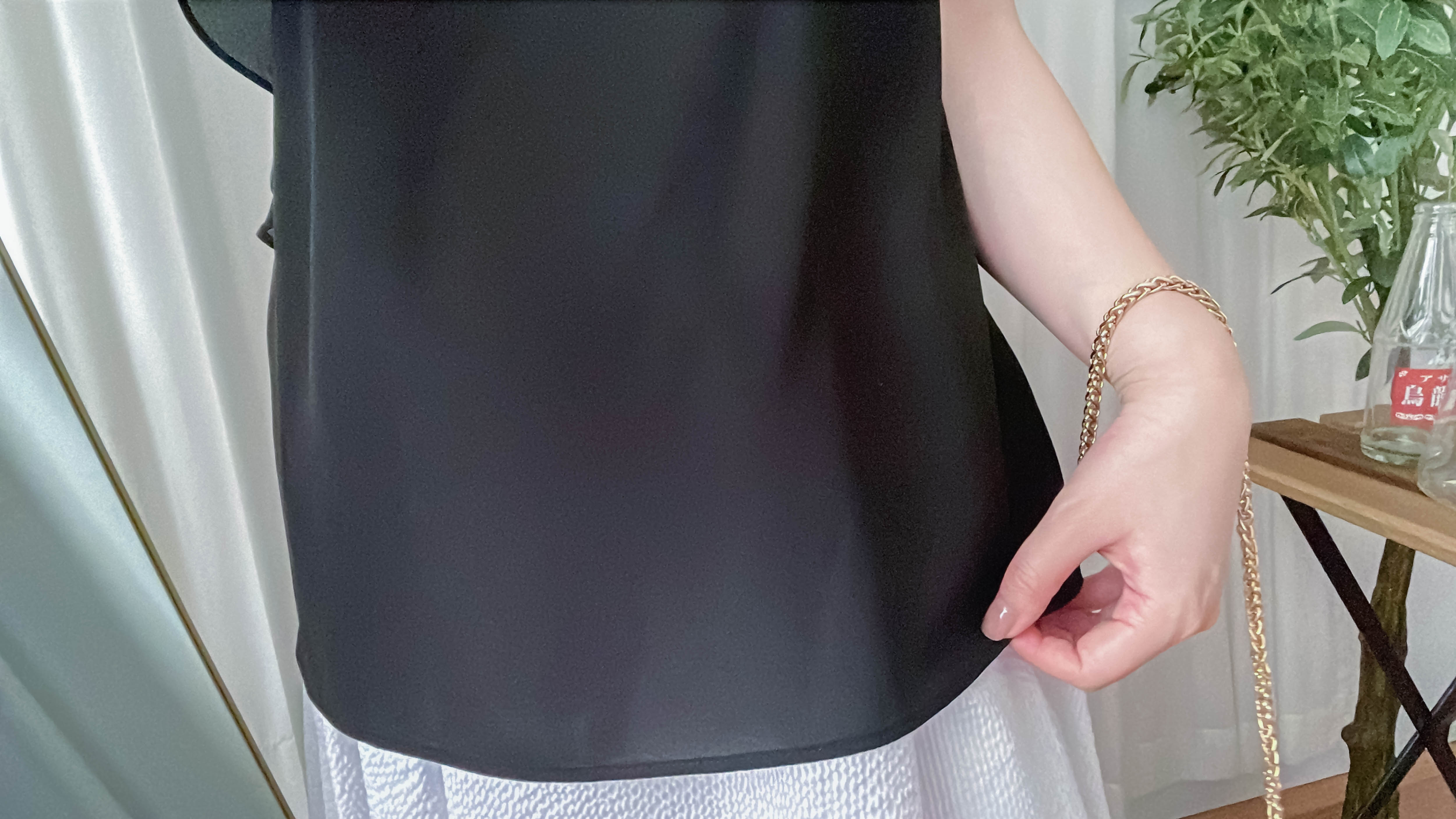 Side Ruffle 素色氣質雪紡垂感荷葉無袖, Blouse/ BU8954 (white sold out)