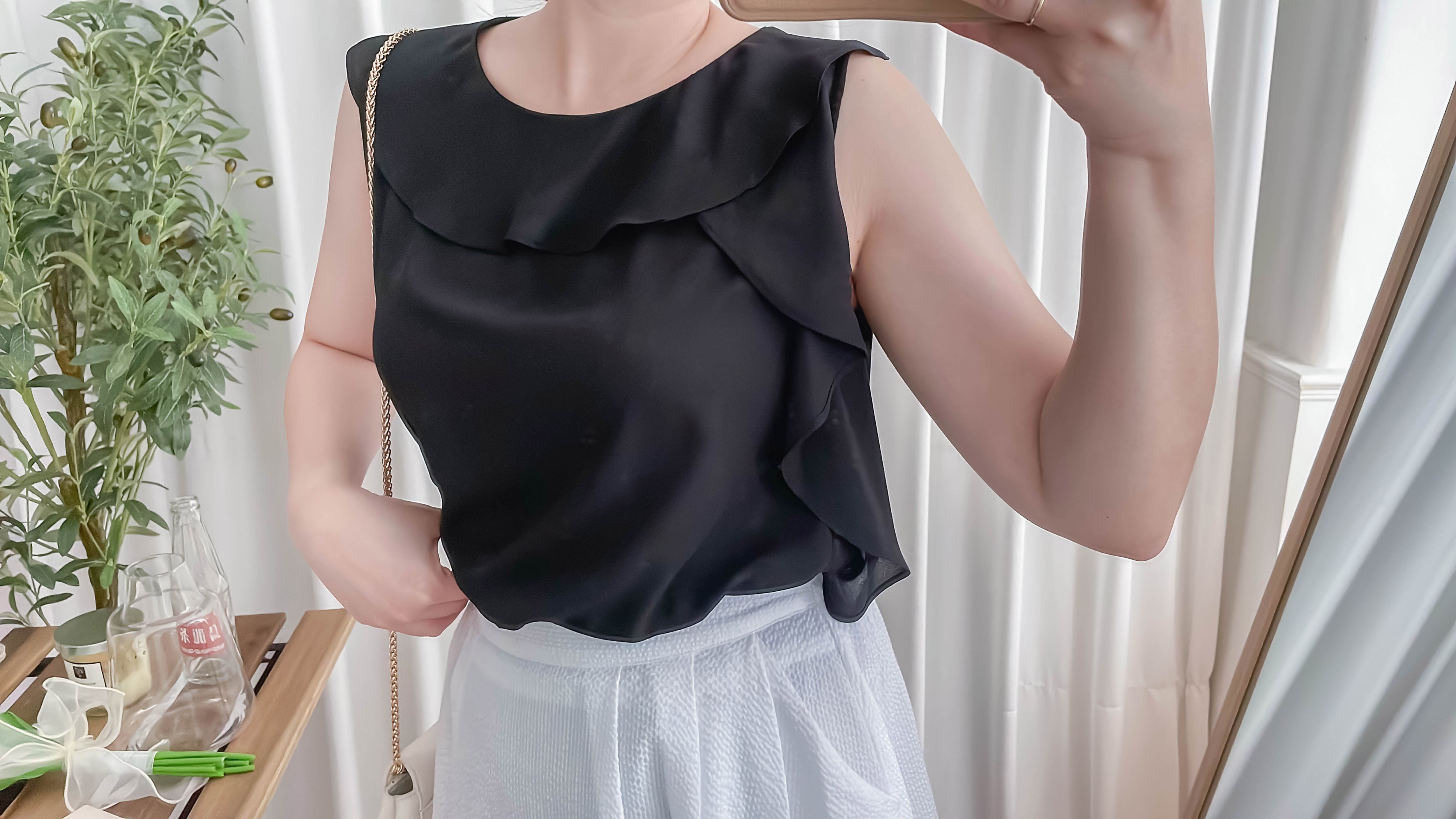 Side Ruffle 素色氣質雪紡垂感荷葉無袖, Blouse/ BU8954 (white sold out)