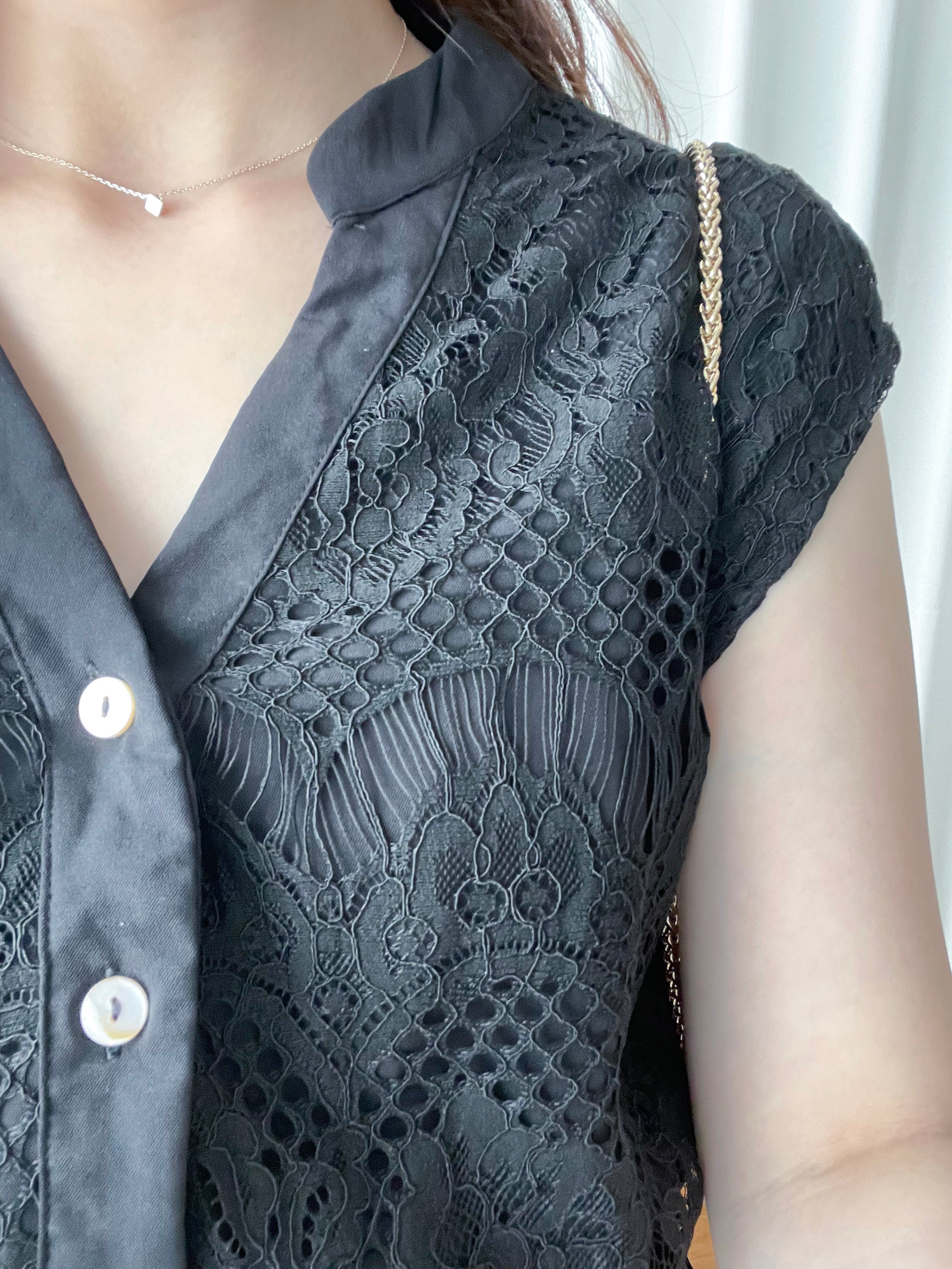 Lace 優雅V領鈕扣花花透視流蘇裙尾連身裙(連腰帶), Dress/ DS9224