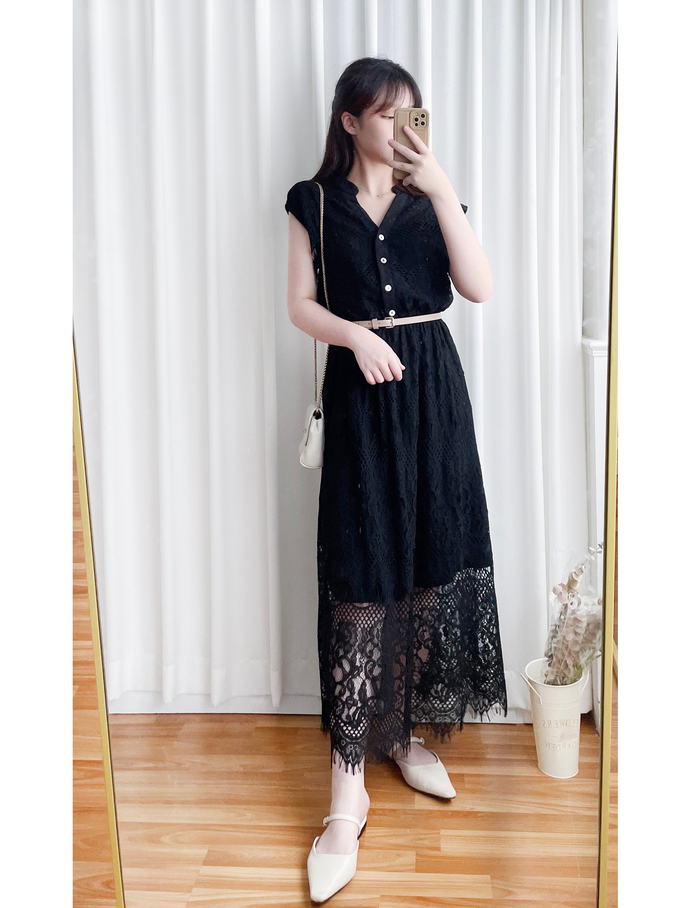 Lace 優雅V領鈕扣花花透視流蘇裙尾連身裙(連腰帶), Dress/ DS9224
