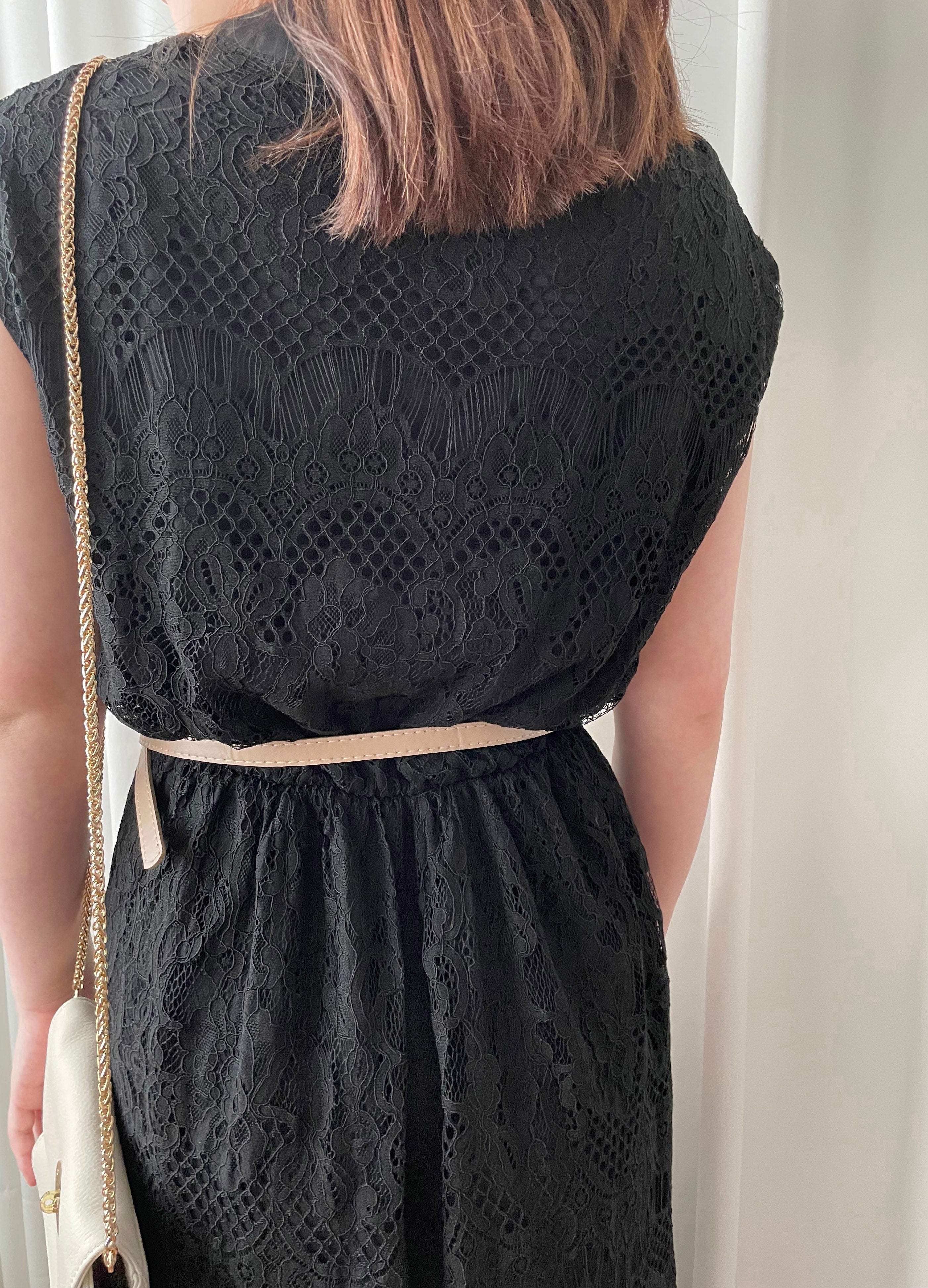 Lace 優雅V領鈕扣花花透視流蘇裙尾連身裙(連腰帶), Dress/ DS9224