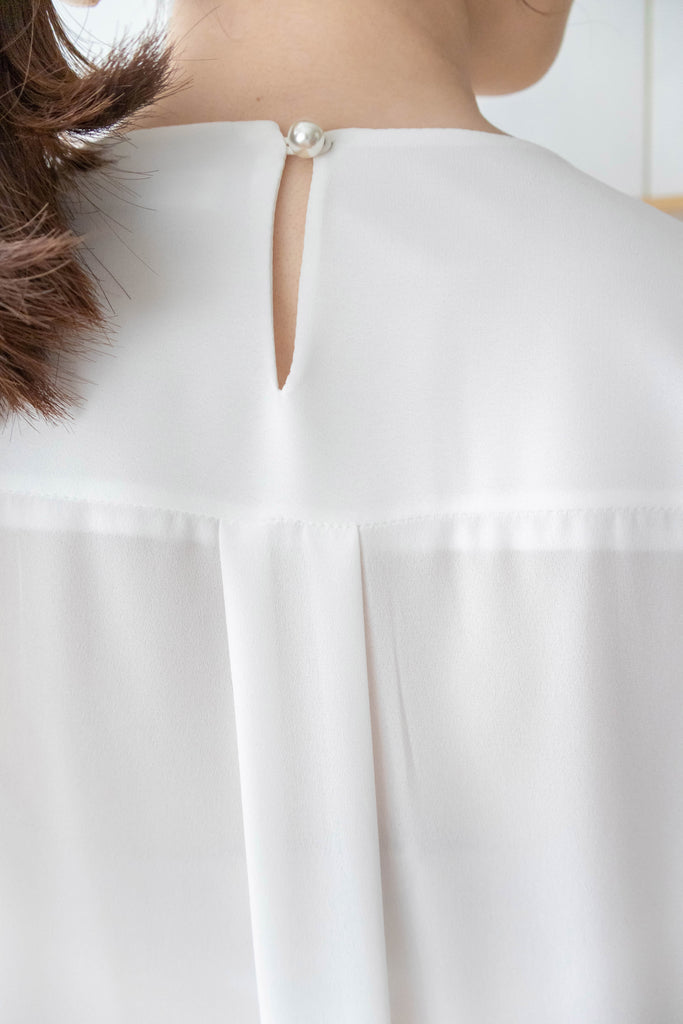 Pearl Collar 後珍珠雪紡領口微摺襯衫, Blouse/ BU8931 (Honeydew sold out)