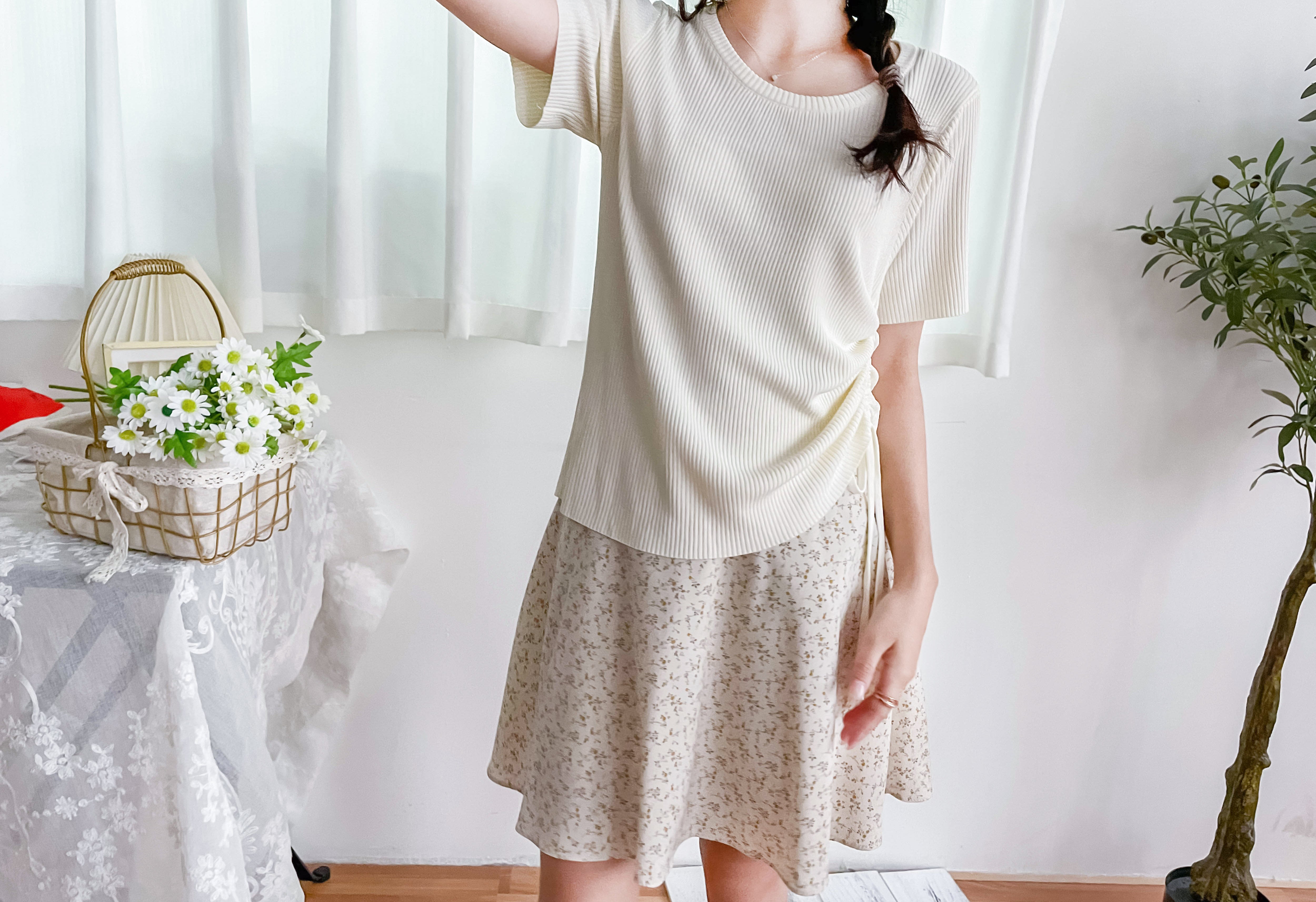 Asymmetric 舒適冰絲織紋側束帶衣尾, Top/ TP8888 (ivory sold out)