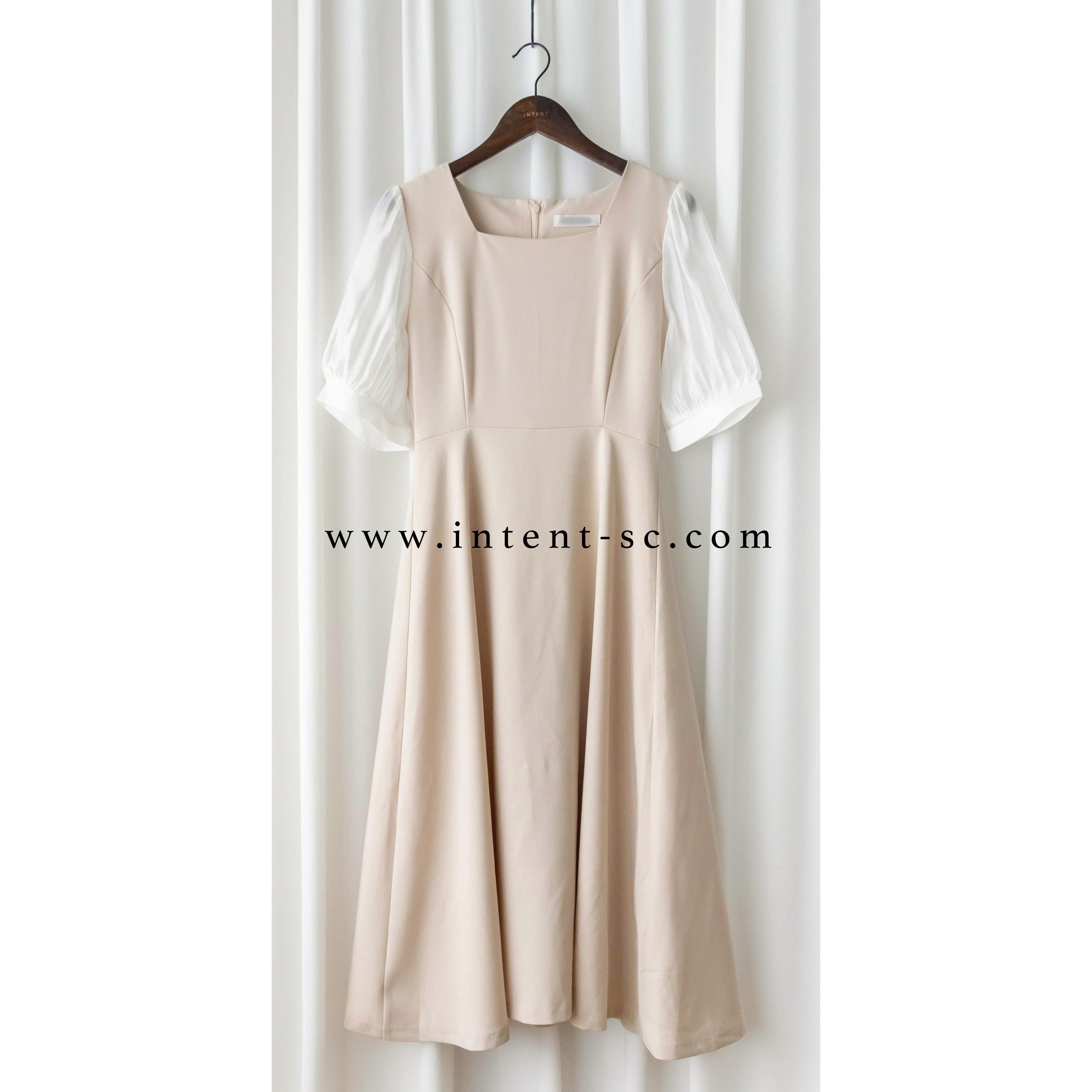 Beige Chiffon 色澤雪紡袖口微彈杏色修腰連身裙, Dress/ DS9273