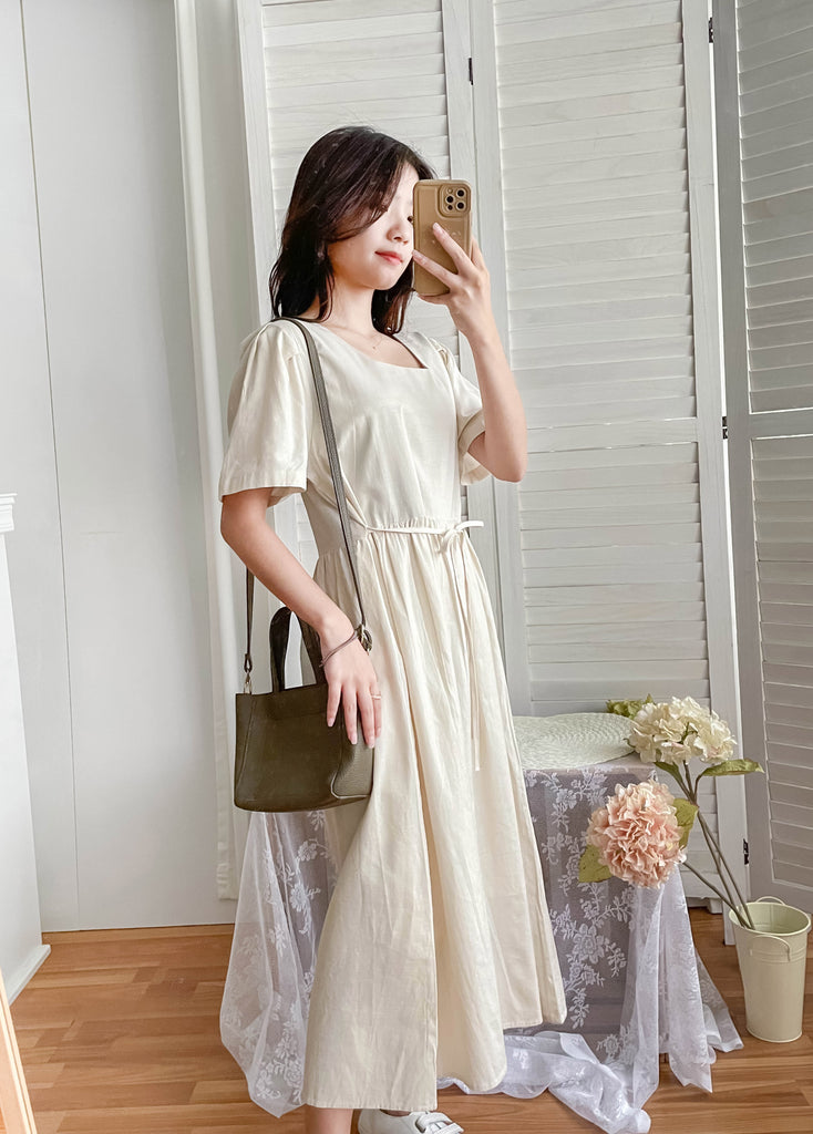 Beige 優雅隨性方領後背單排鈕扣, Dress/ DS9308