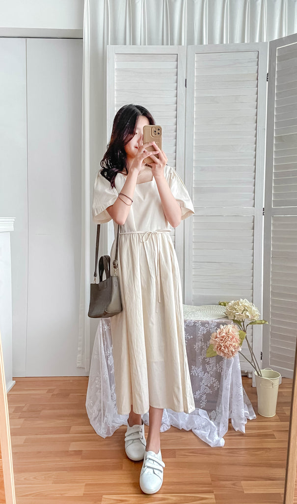 Beige 優雅隨性方領後背單排鈕扣, Dress/ DS9308