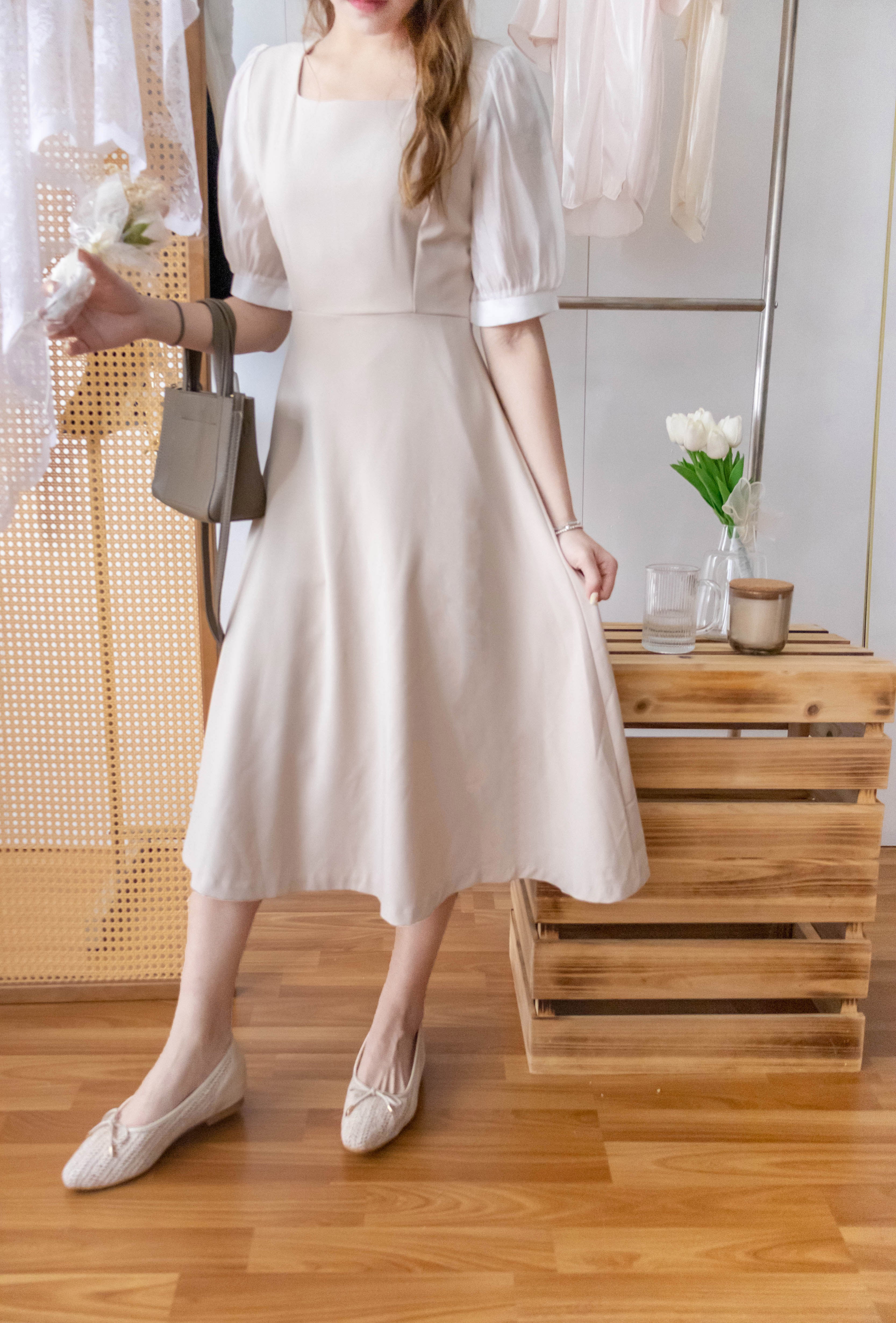 Beige Chiffon 色澤雪紡袖口微彈杏色修腰連身裙, Dress/ DS9273