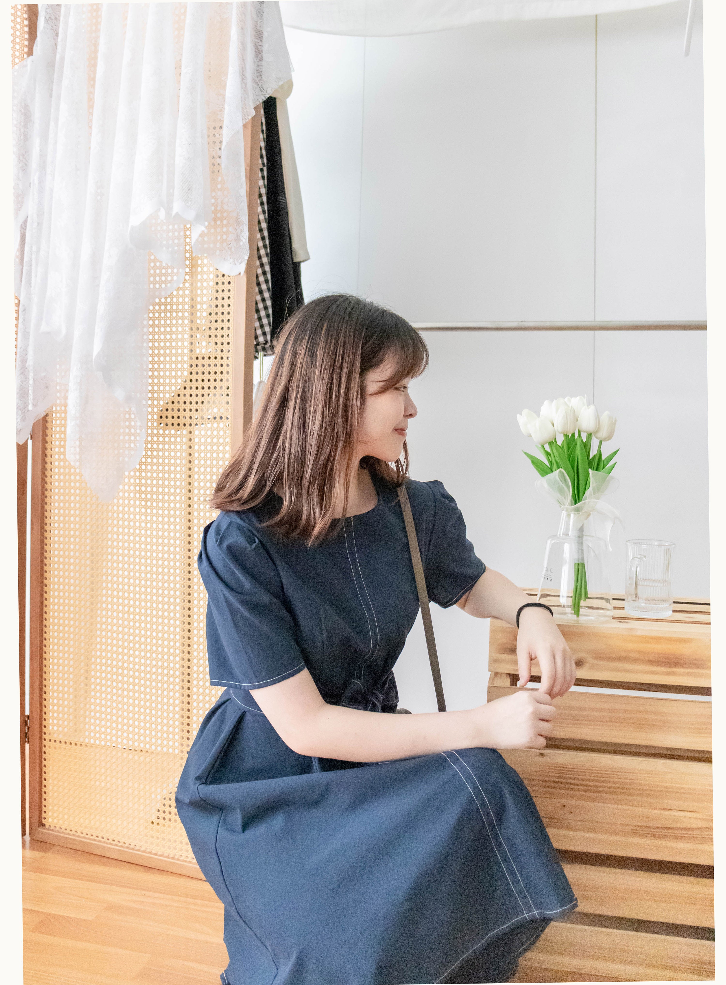 Navy Belle 沿邊車線腰身車褶顯瘦連身裙, Dress/ DS9265 (Navy Sold Out)