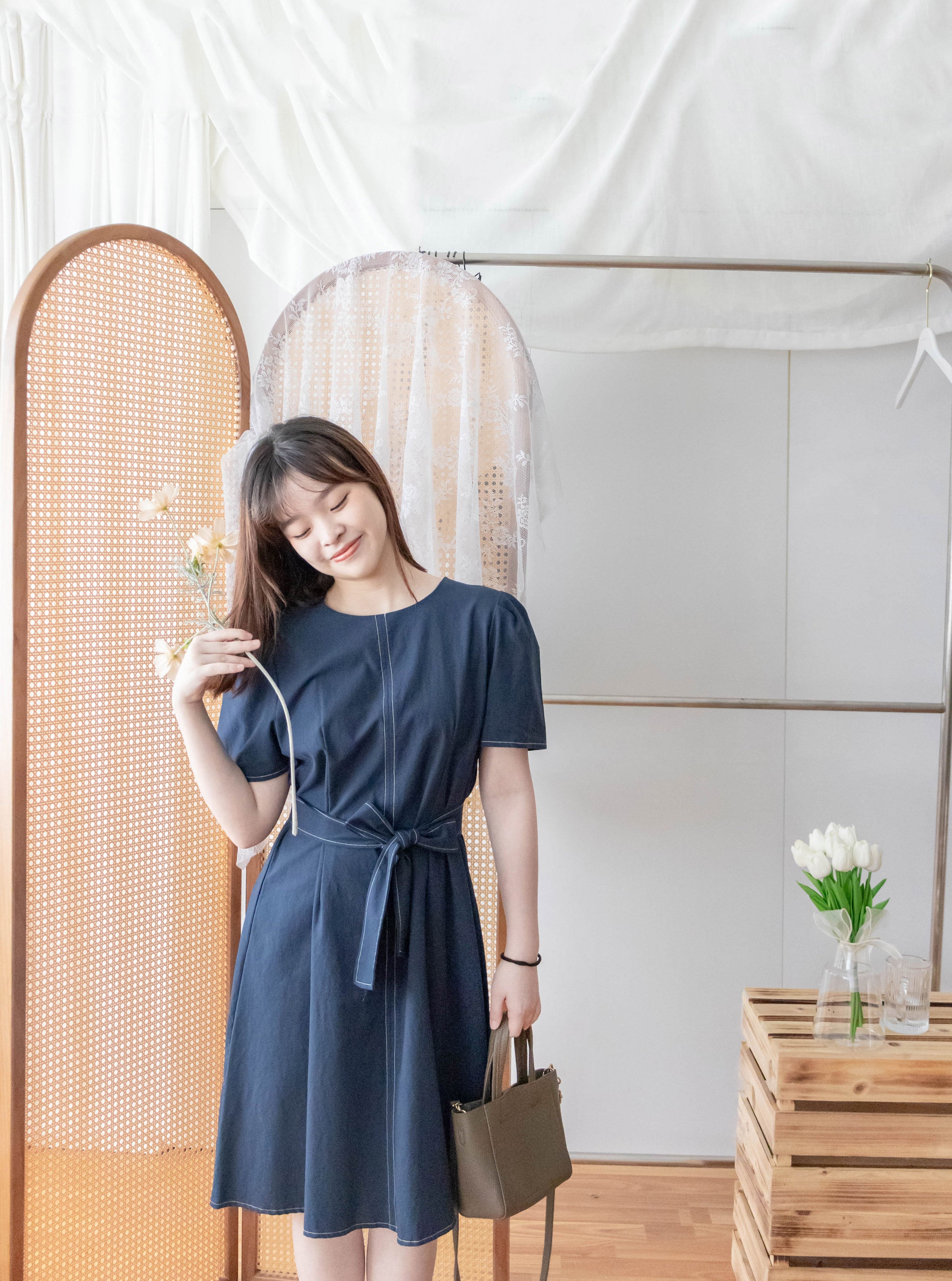 Navy Belle 沿邊車線腰身車褶顯瘦連身裙, Dress/ DS9265 (Navy Sold Out)