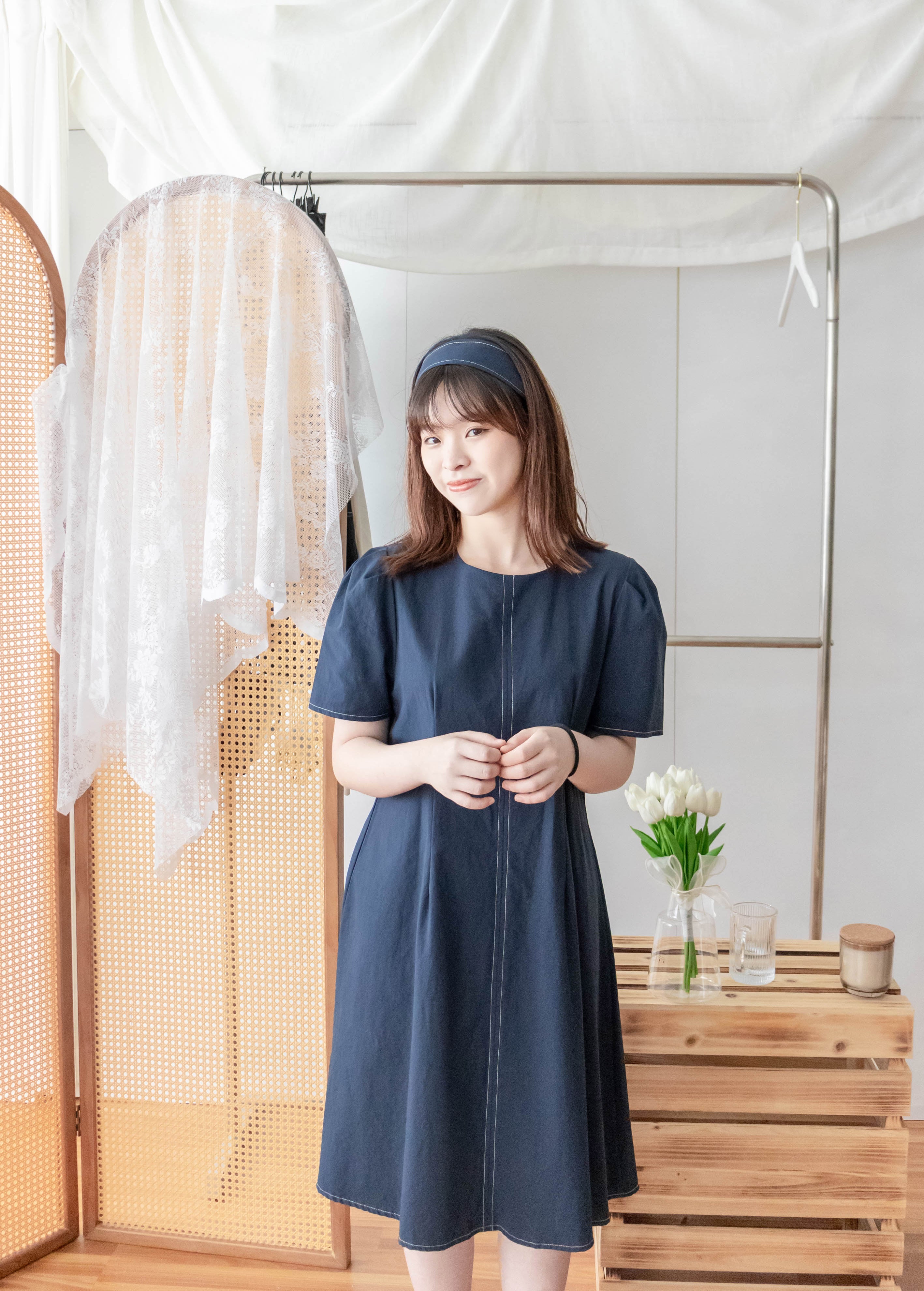 Navy Belle 沿邊車線腰身車褶顯瘦連身裙, Dress/ DS9265 (Navy Sold Out)