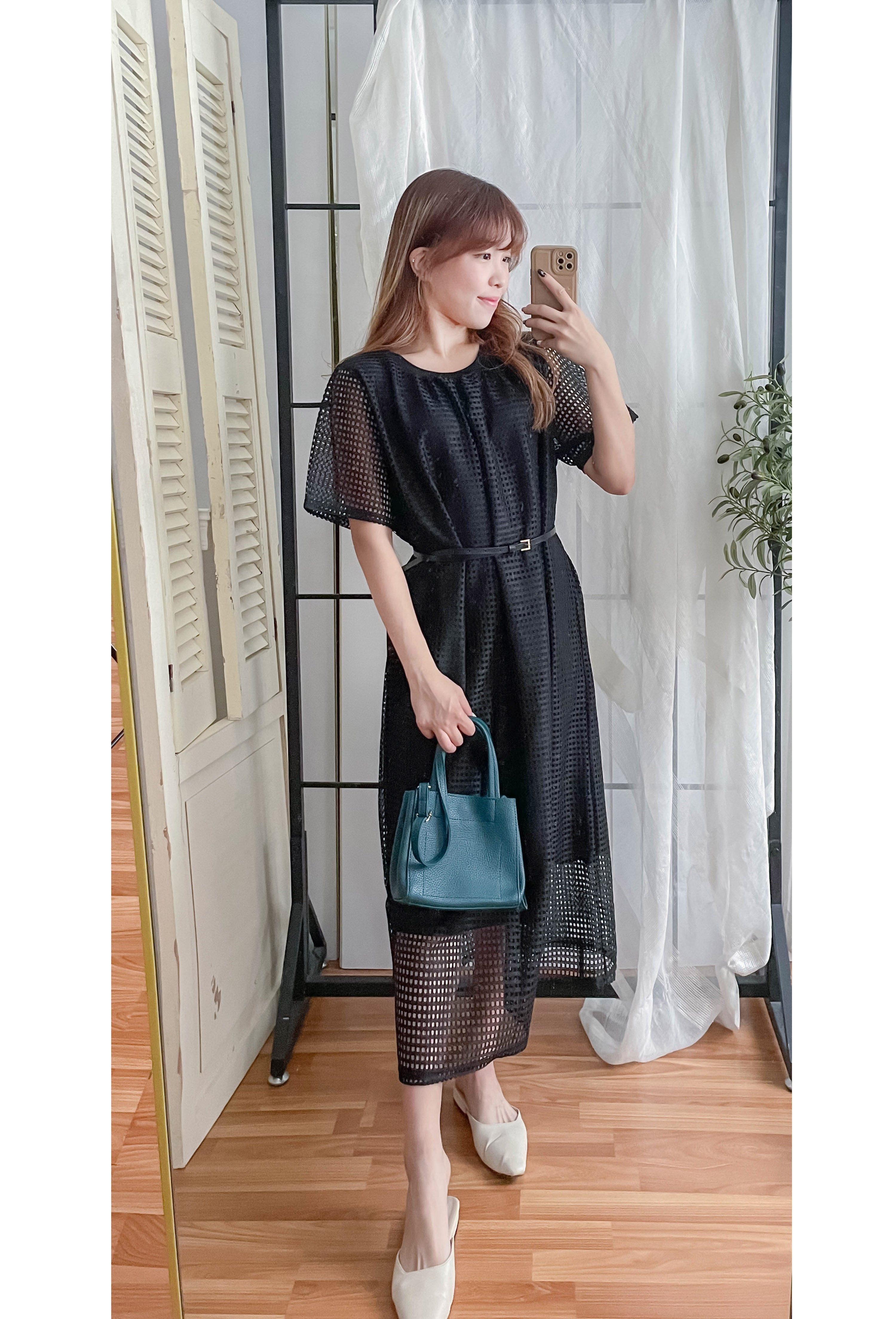 (售完即止款) Hollow 鏤空格仔設計連身長裙(連裡布), Dress/ DS9320 (black sold out)