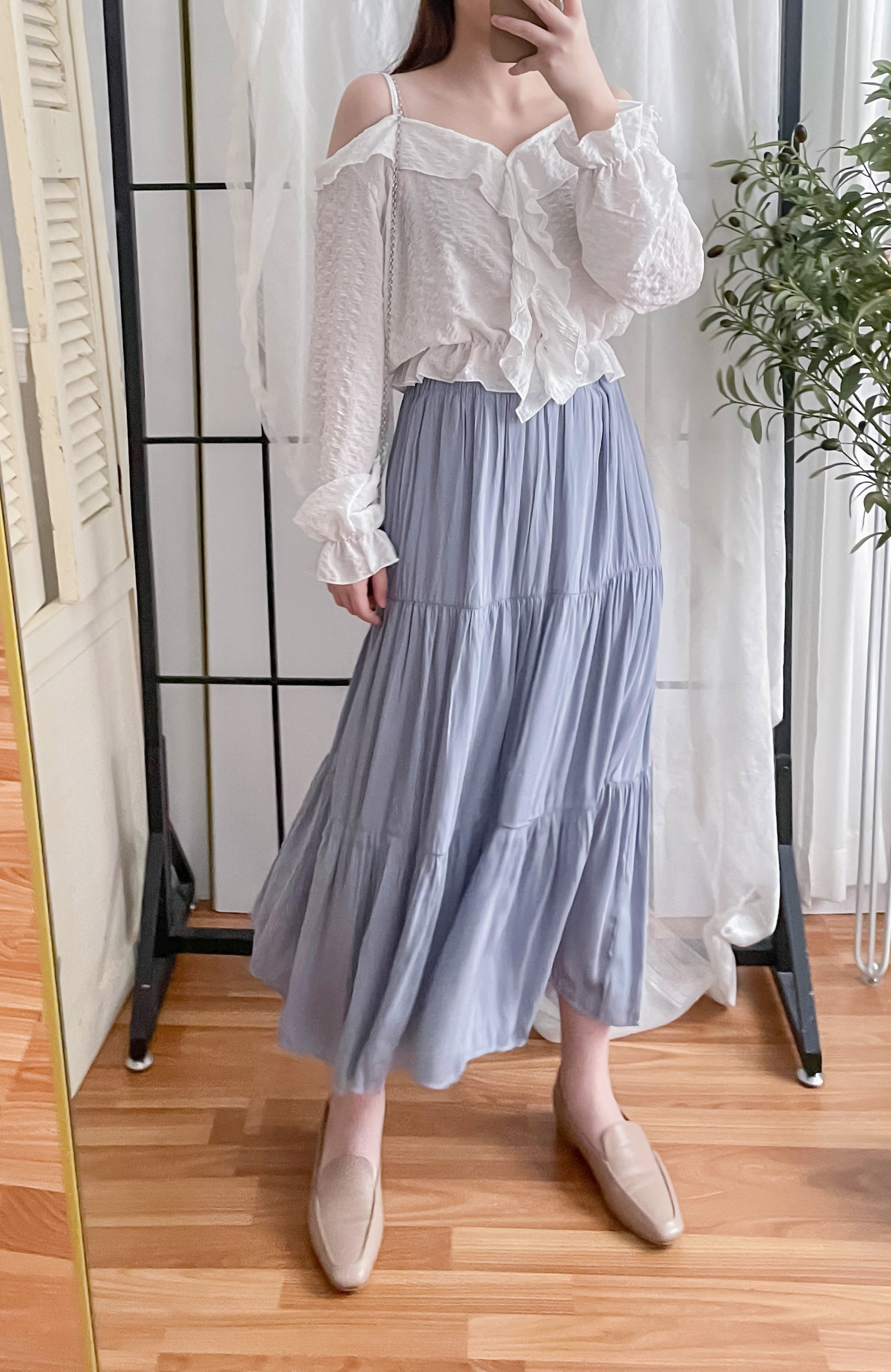 Ruffle Lady 荷葉邊仙氣短帶露肩上衣 ,Blouse/ BU8962 (lightblue sold out)