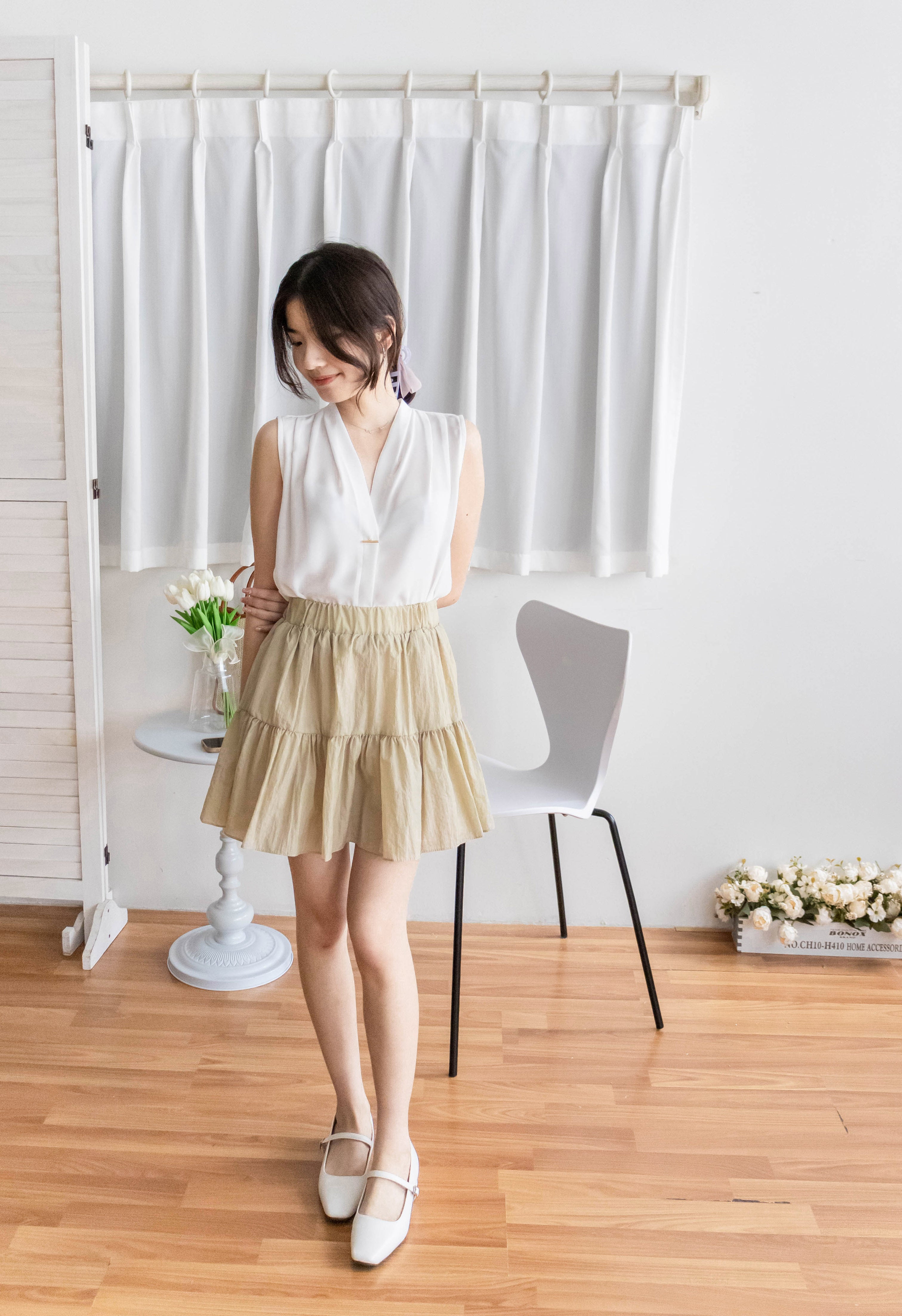 Fine Gold 簡約知性車褶領金屬飾物雪紡, Blouse/ BU8951