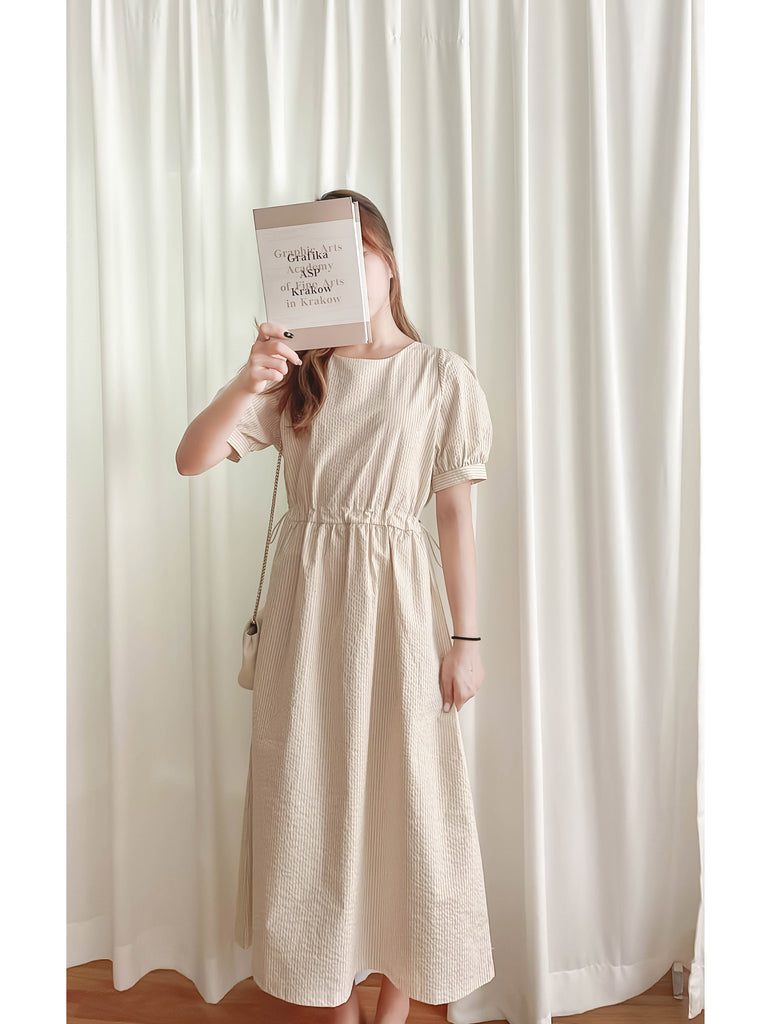 Beige Stripe 杏色淺條紋溫柔感修腰連身裙, Dress/ DS9315