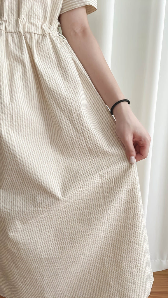 Beige Stripe 杏色淺條紋溫柔感修腰連身裙, Dress/ DS9315