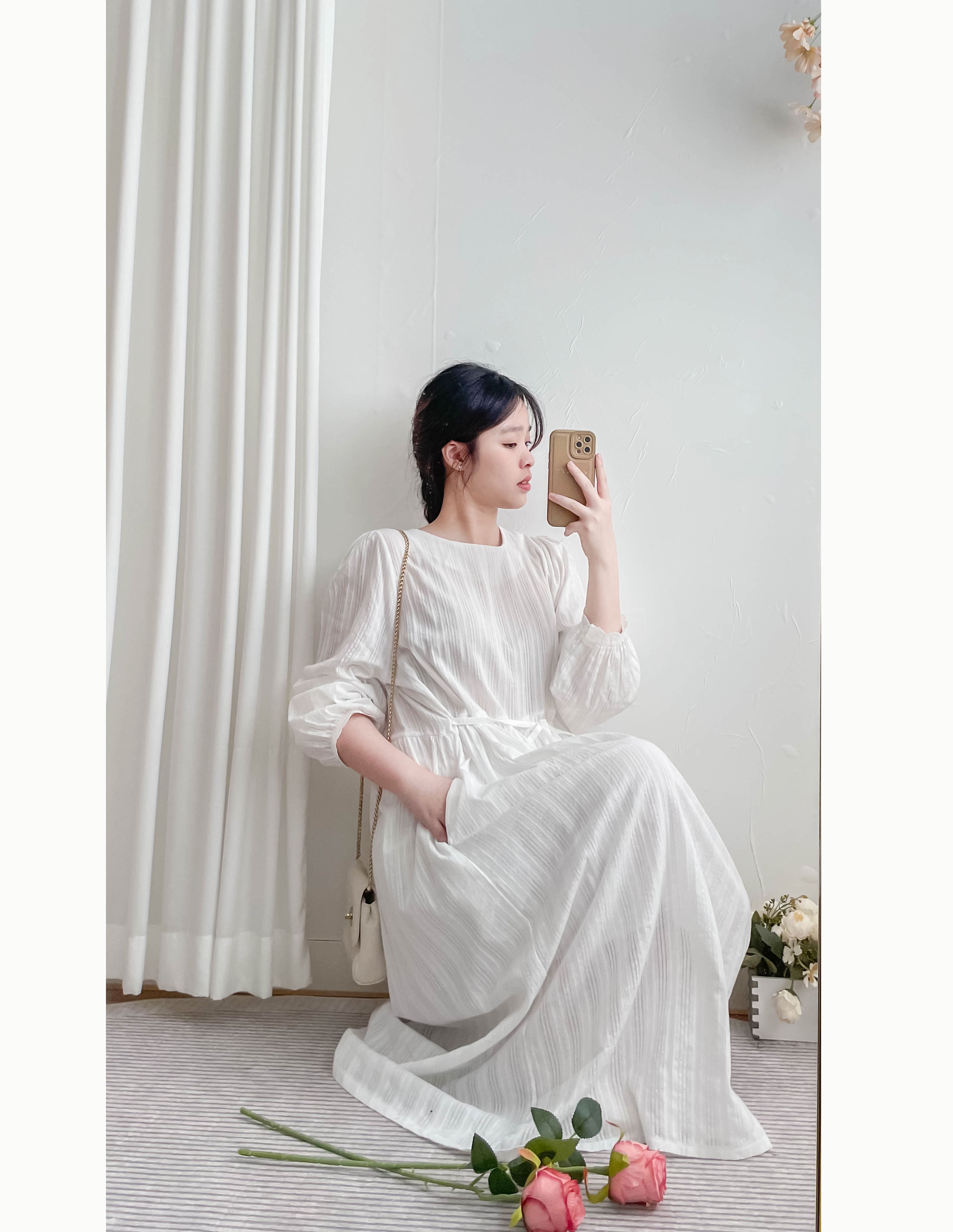 White Lace 白色後金鈕花邊手袖口袋民族通花修腰, Blouse/ DS9337