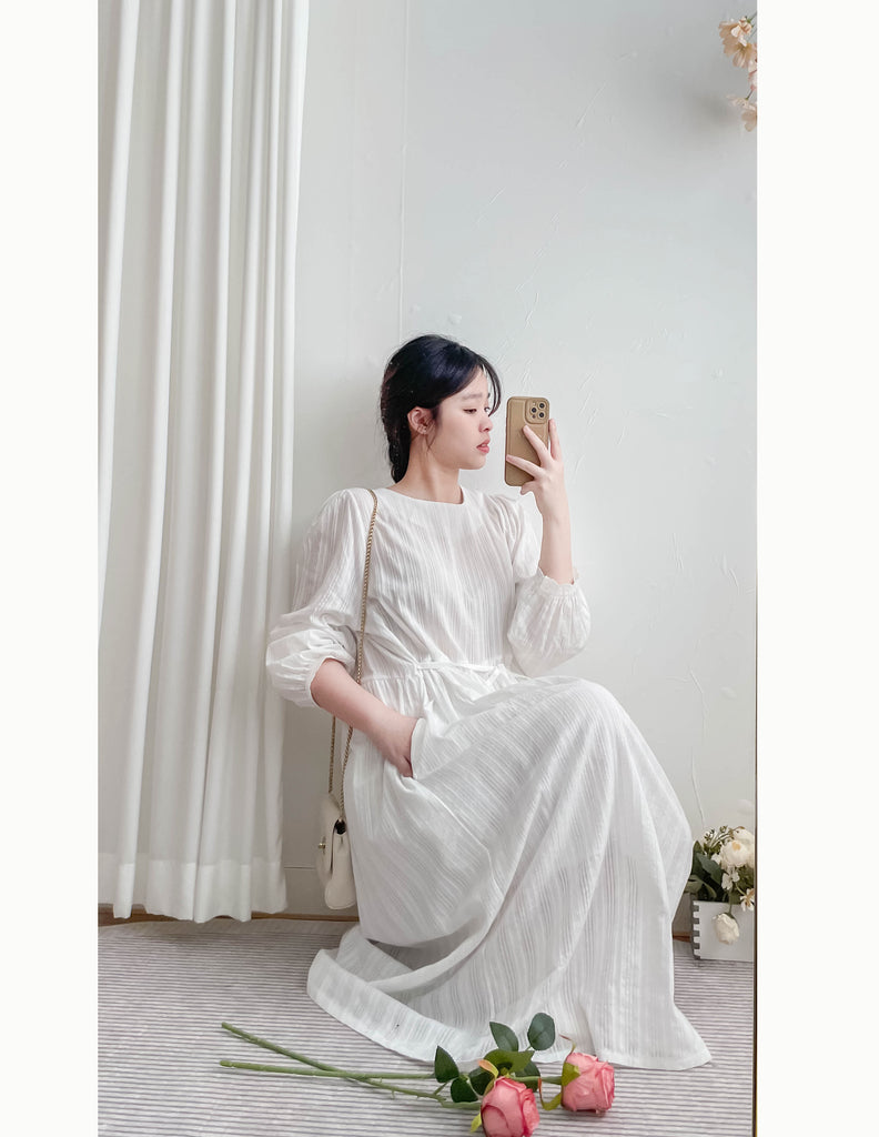White Lace 白色後金鈕花邊手袖口袋民族通花修腰, Blouse/ DS9337