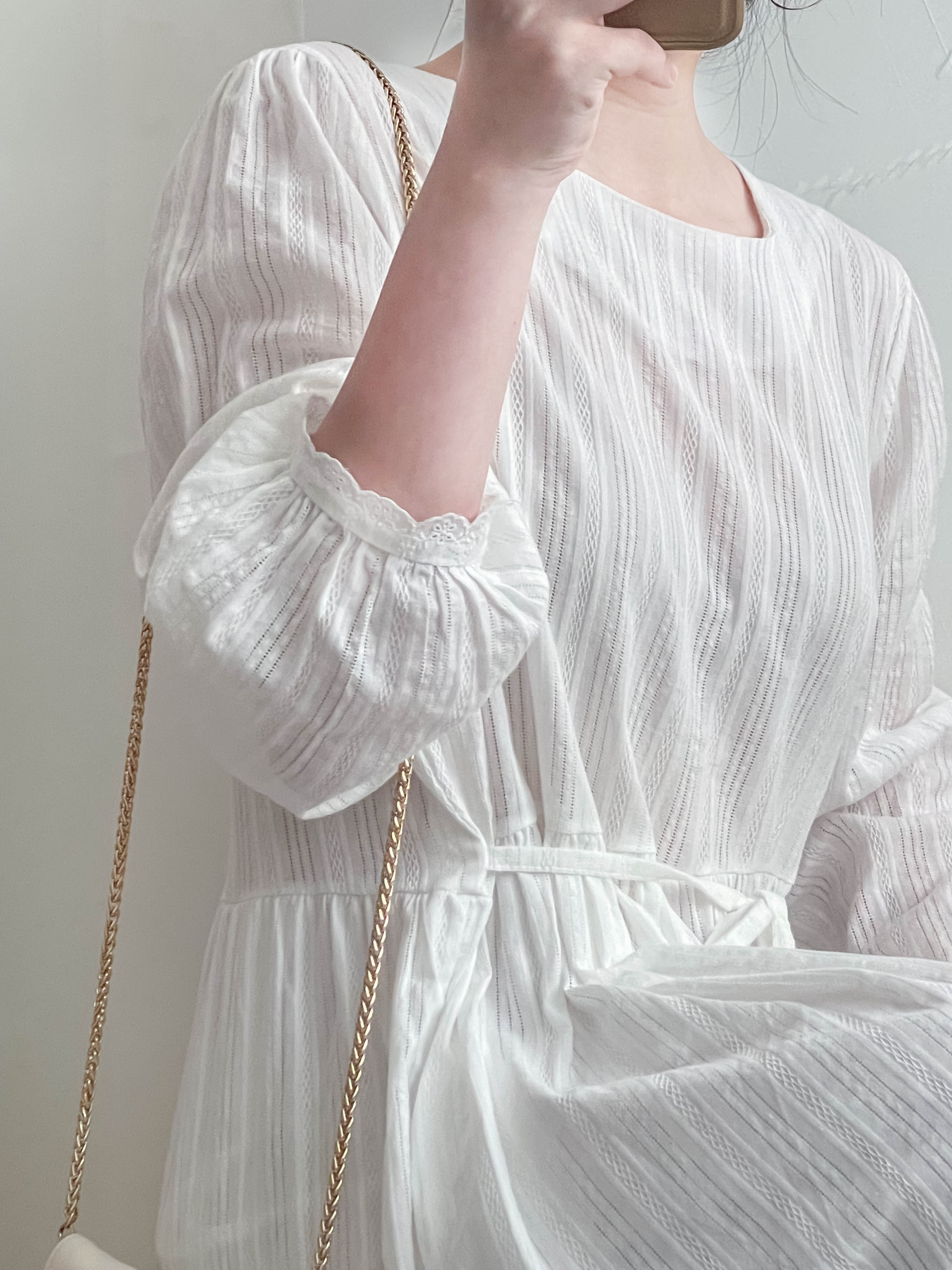 White Lace 白色後金鈕花邊手袖口袋民族通花修腰, Blouse/ DS9337