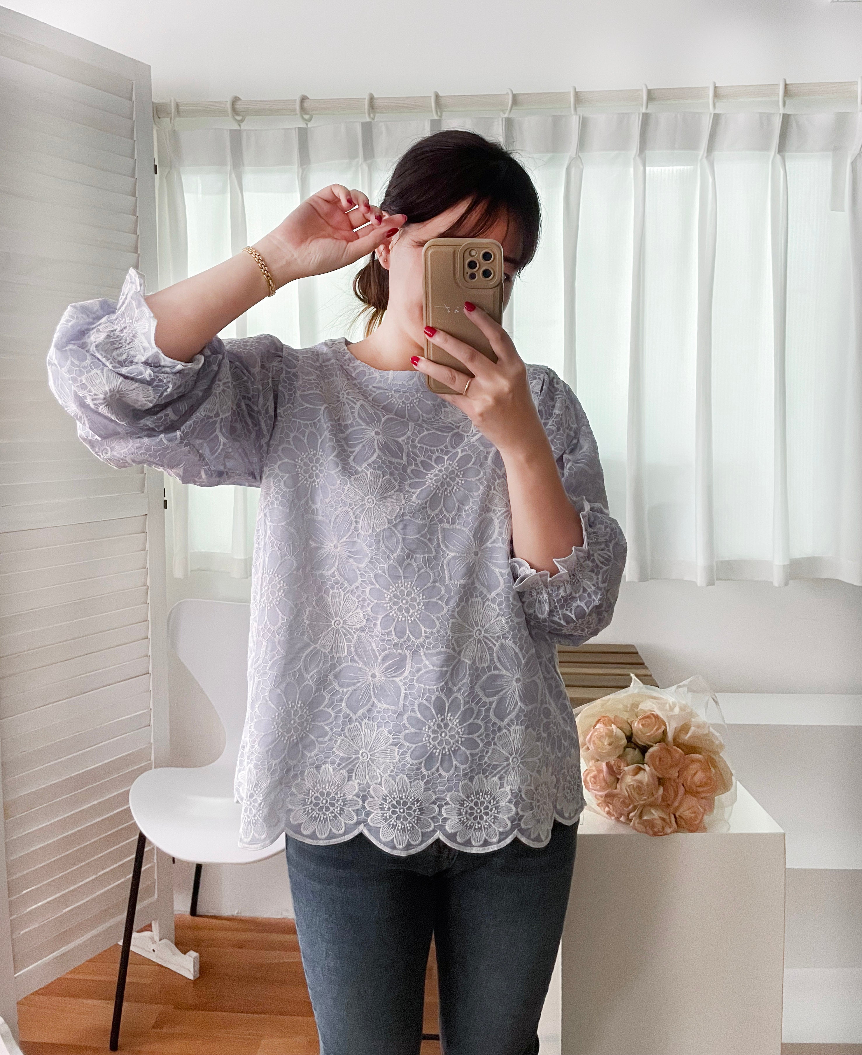 Daisy Lace 蕾絲小花連裡布花邊上衣, Blouse/ BU8979 (不設訂貨款)