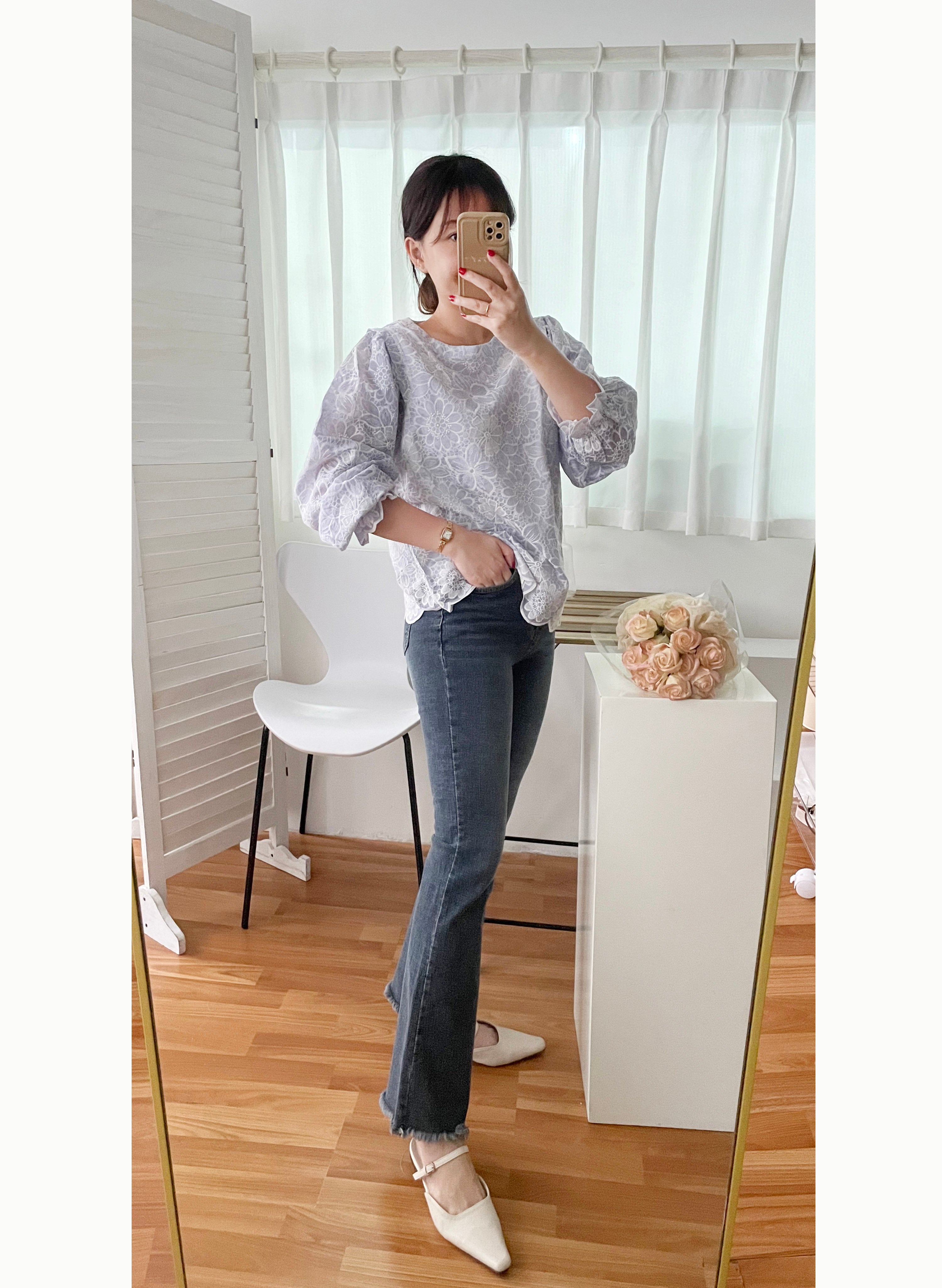 Daisy Lace 蕾絲小花連裡布花邊上衣, Blouse/ BU8979 (不設訂貨款)