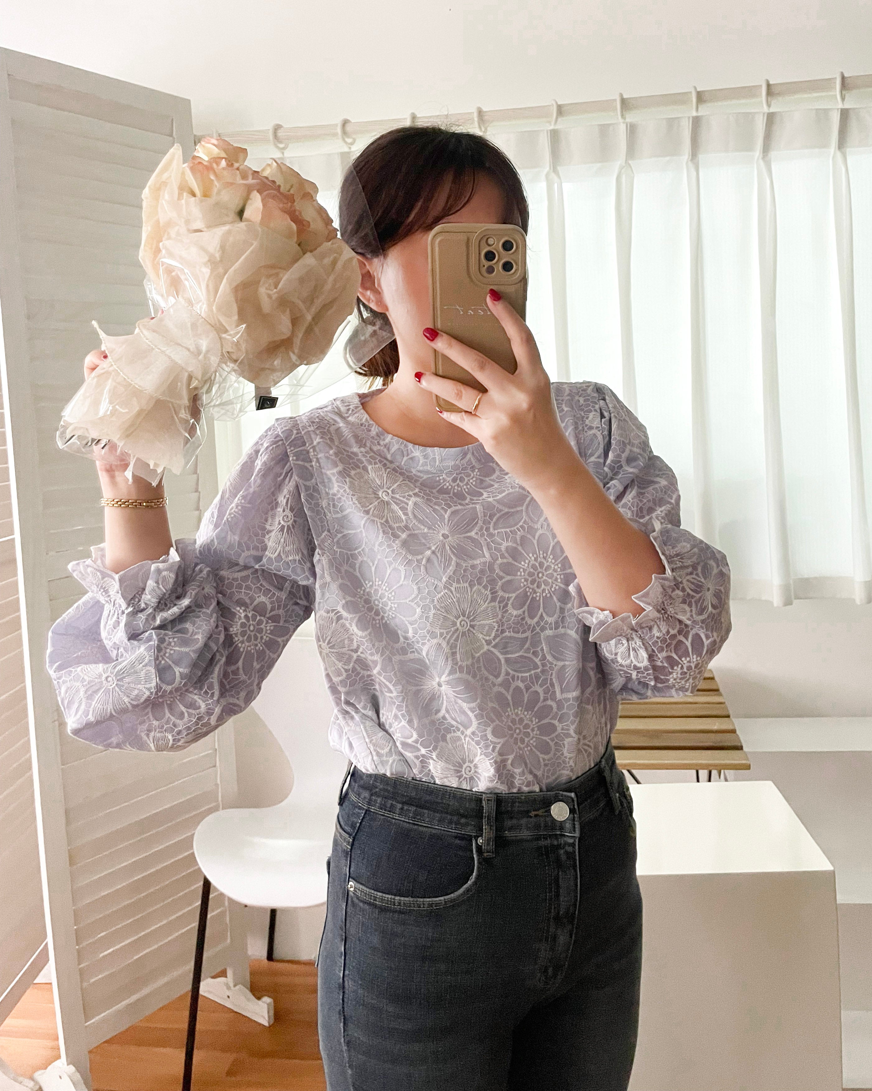 Daisy Lace 蕾絲小花連裡布花邊上衣, Blouse/ BU8979 (不設訂貨款)
