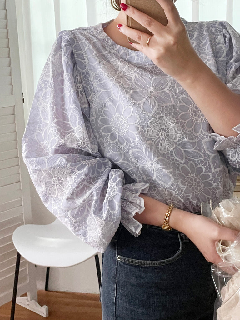 Daisy Lace 蕾絲小花連裡布花邊上衣, Blouse/ BU8979 (不設訂貨款)