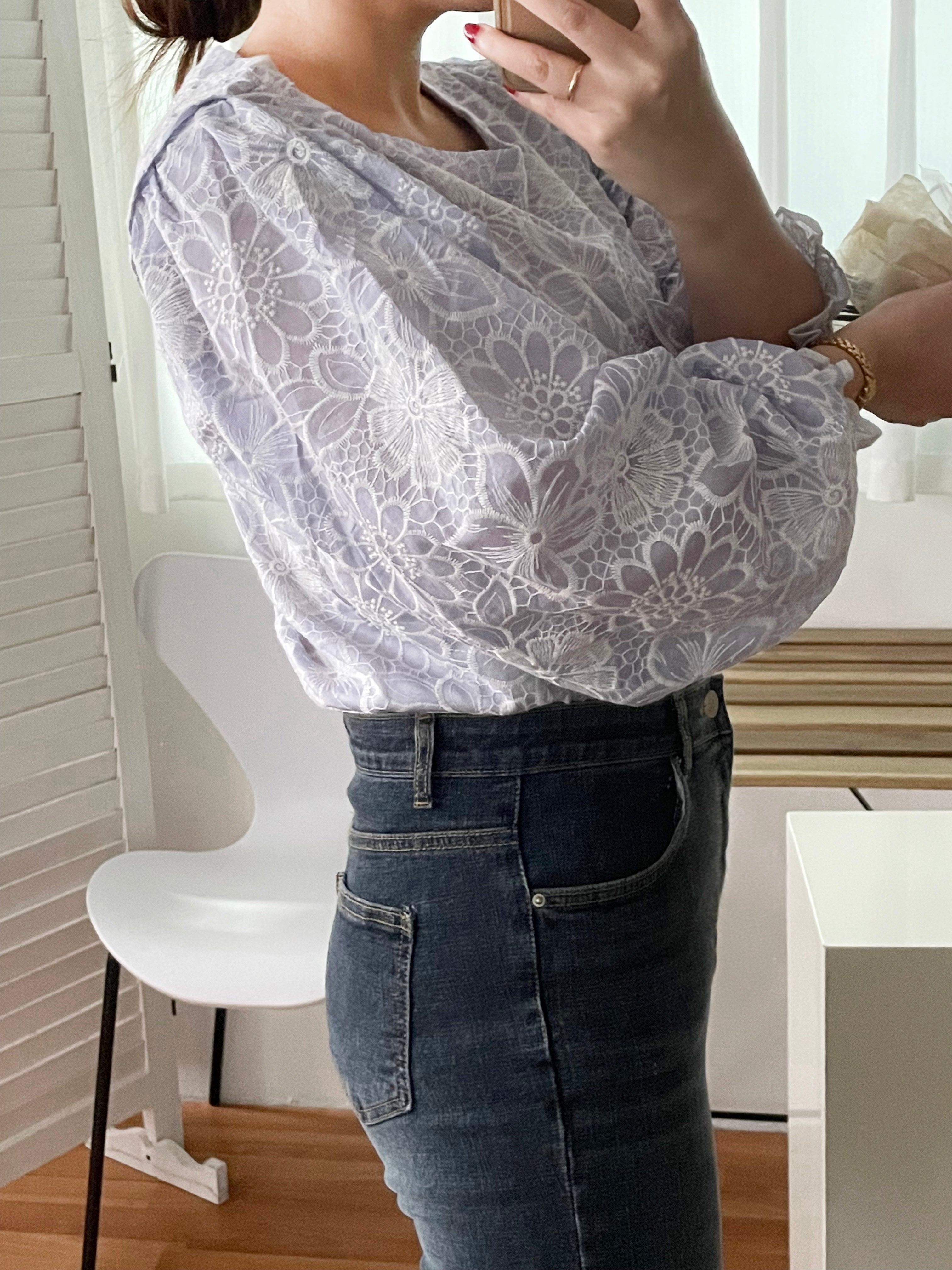 Daisy Lace 蕾絲小花連裡布花邊上衣, Blouse/ BU8979 (不設訂貨款)