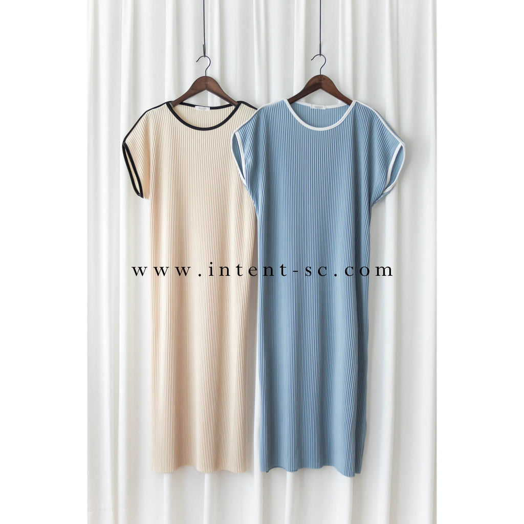 (BEIGE ONLY) Pleated Coco 輕優雅船領細百褶裙身闊鬆開叉, Dress/ DS9311