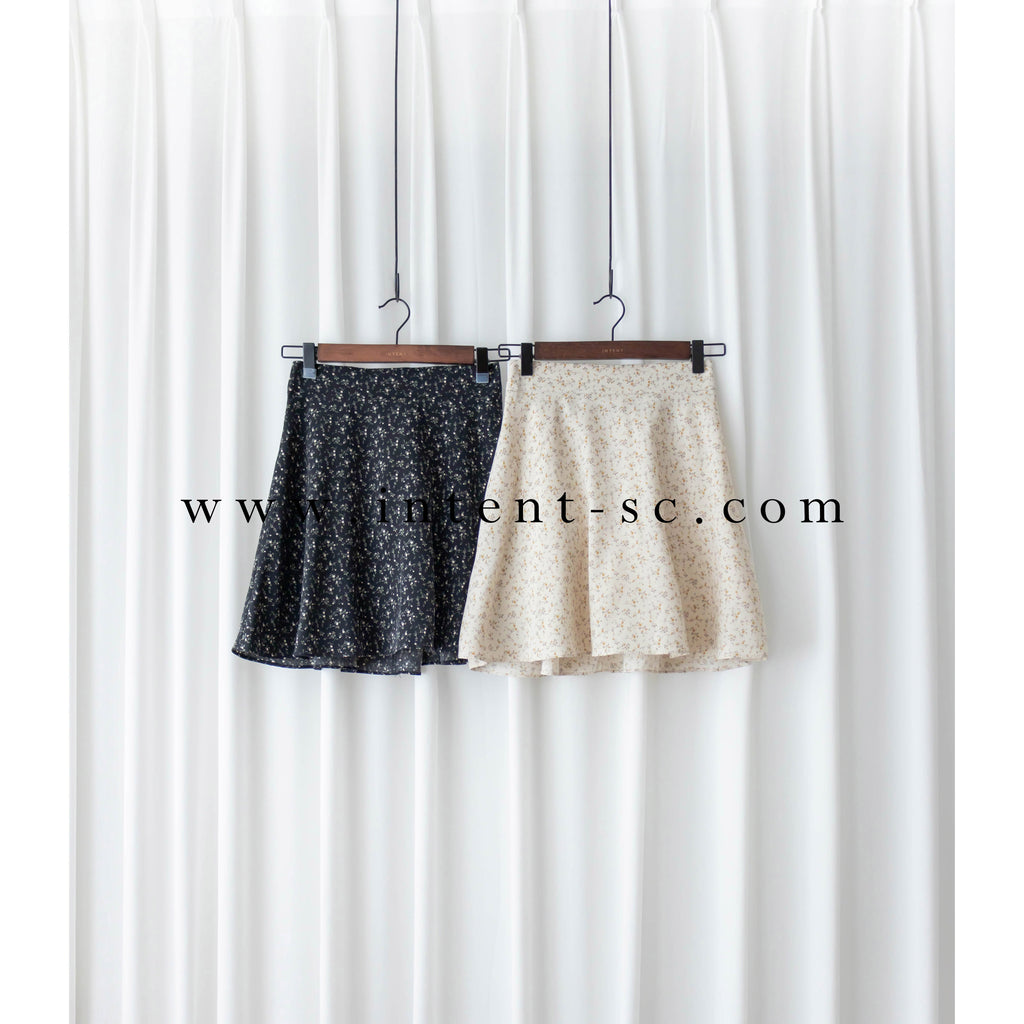 Garden 清雅花枝防走光百搭防皺花裙, Skirt/ SK8726 (Ivory sold out)