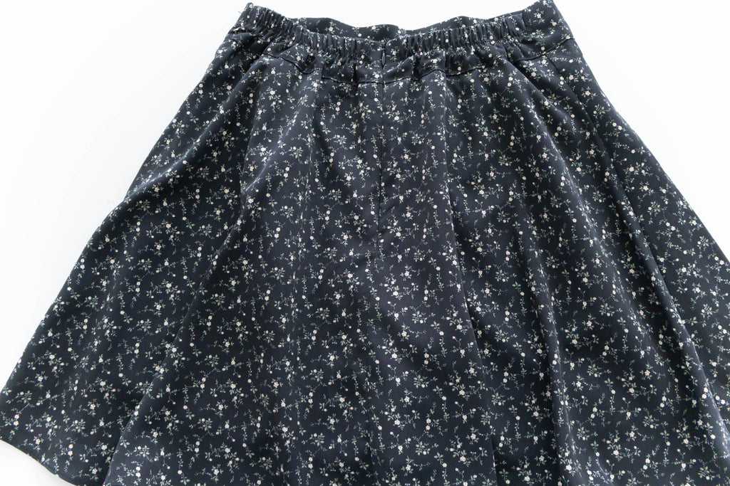 Garden 清雅花枝防走光百搭防皺花裙, Skirt/ SK8726 (Ivory sold out)