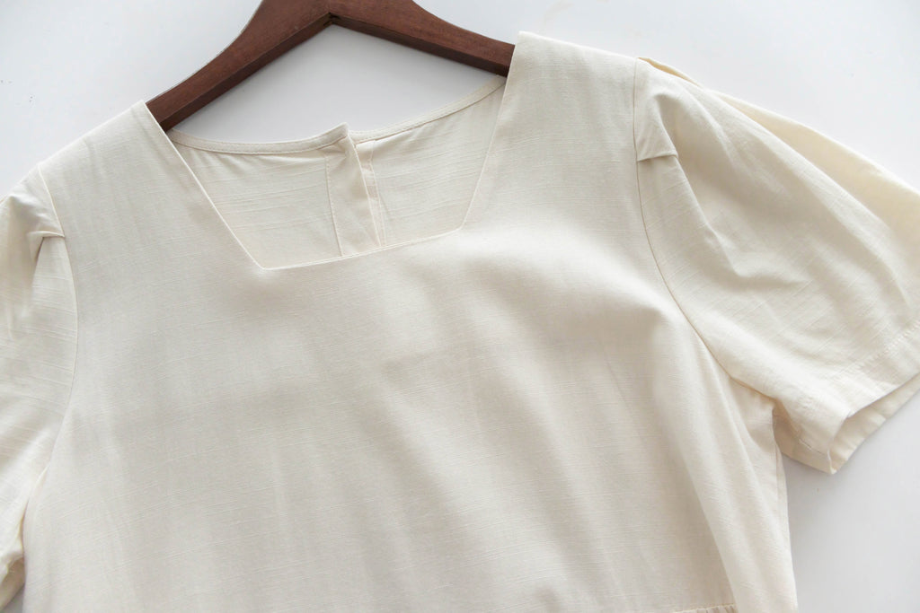 Beige 優雅隨性方領後背單排鈕扣, Dress/ DS9308