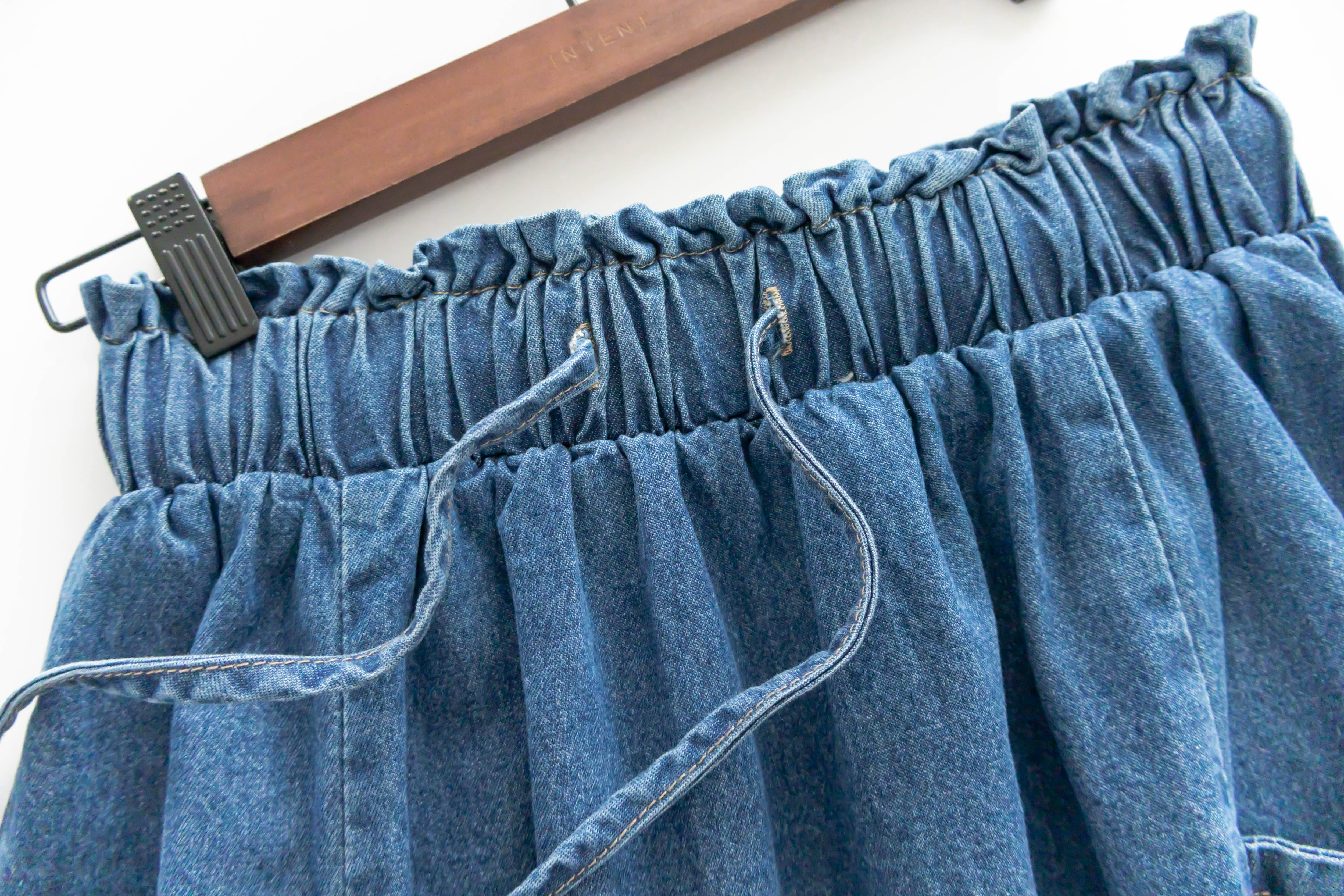 Ruffle Denim 斜口袋花邊橡筋微直牛仔裙, Skirt/ SK8729